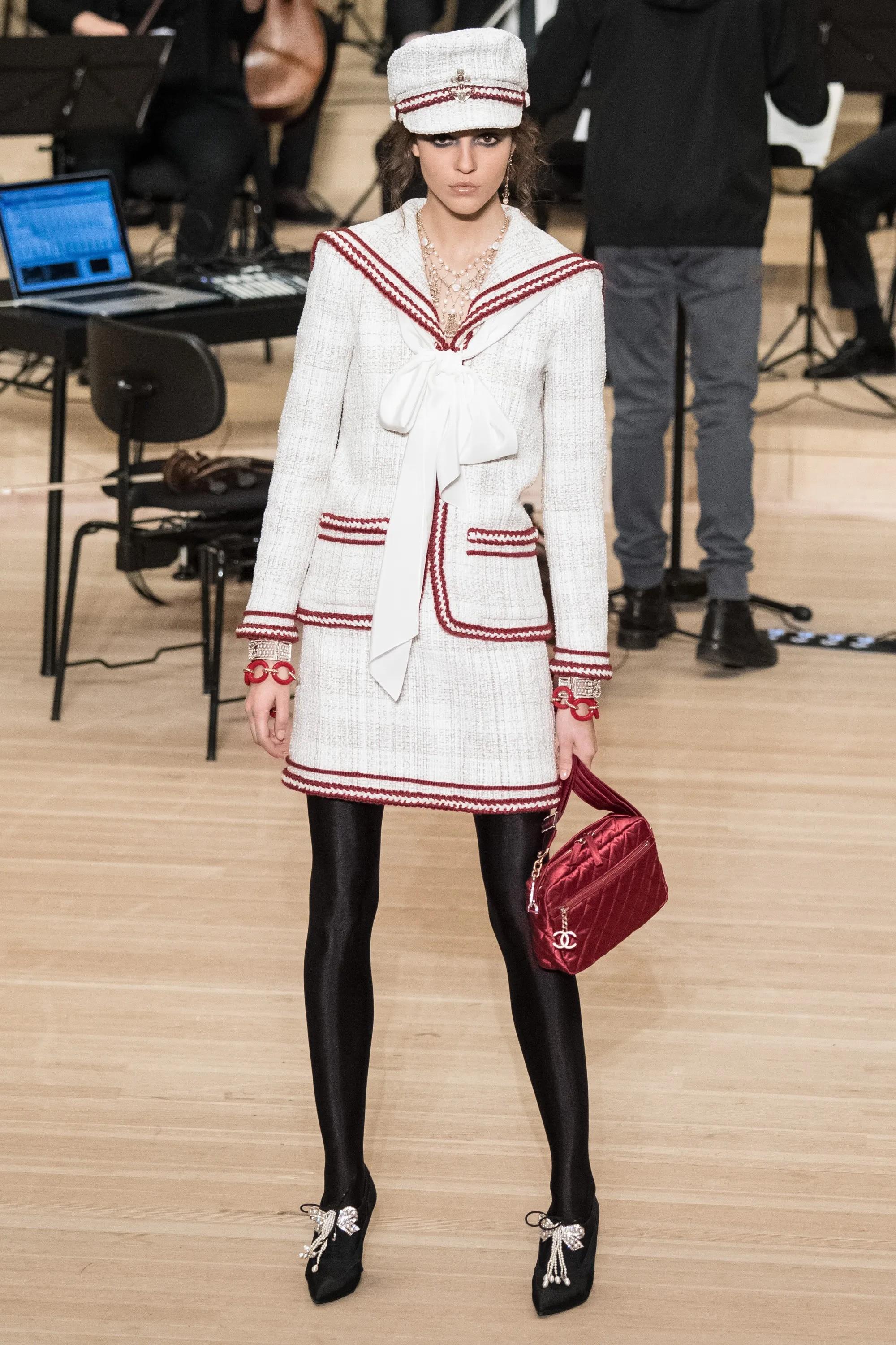 CHANEL cream & red cotton 18A HAMBURG SALOR FLAP TWEED Coat Jacket 40 M For Sale 5