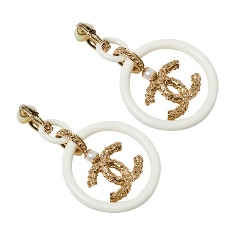 Chanel Cream Resin Crystal Embedded CC Drop Clip On Earrings In Good Condition In Dubai, Al Qouz 2