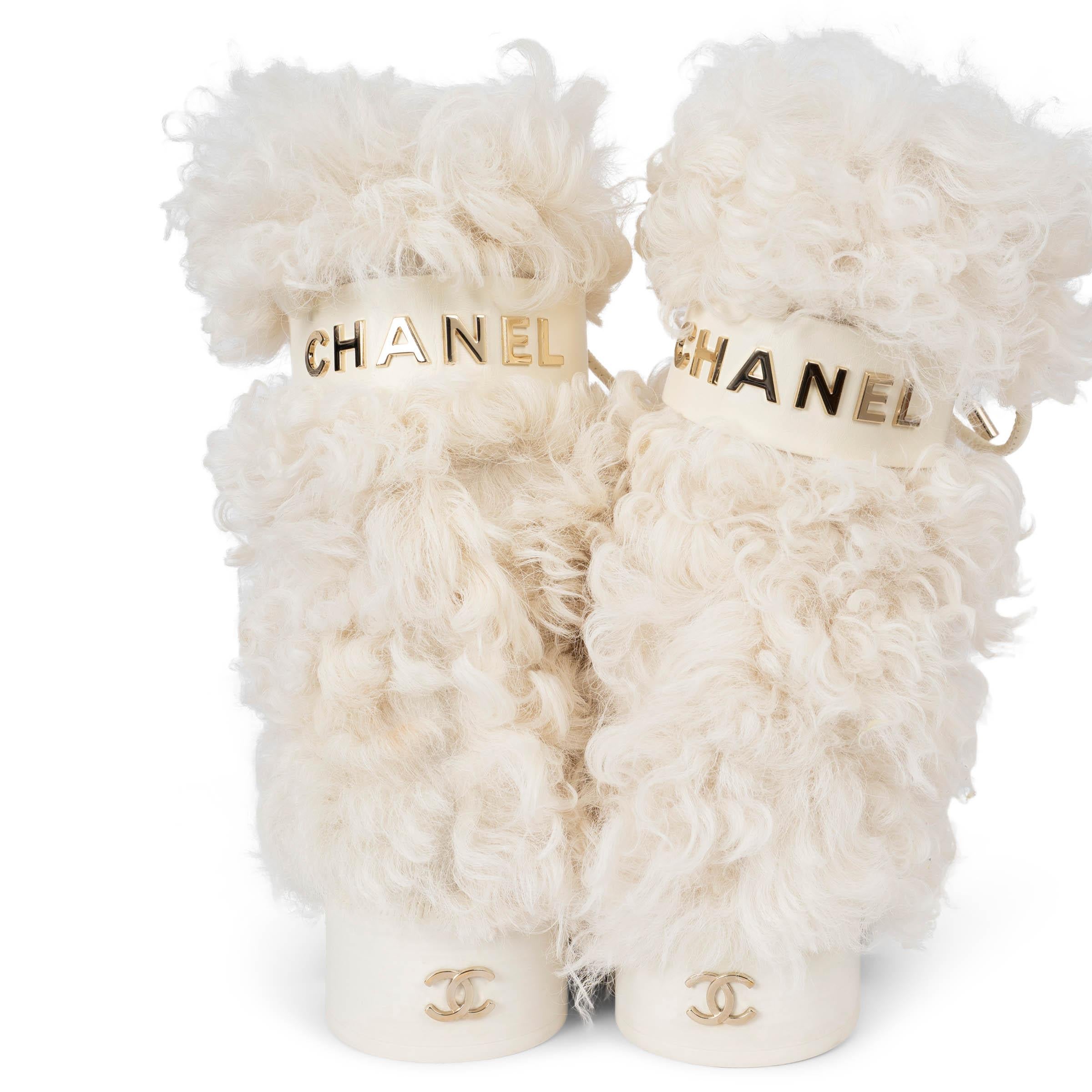 Women's CHANEL cream shearling 21K FUR Boots Shoes 39