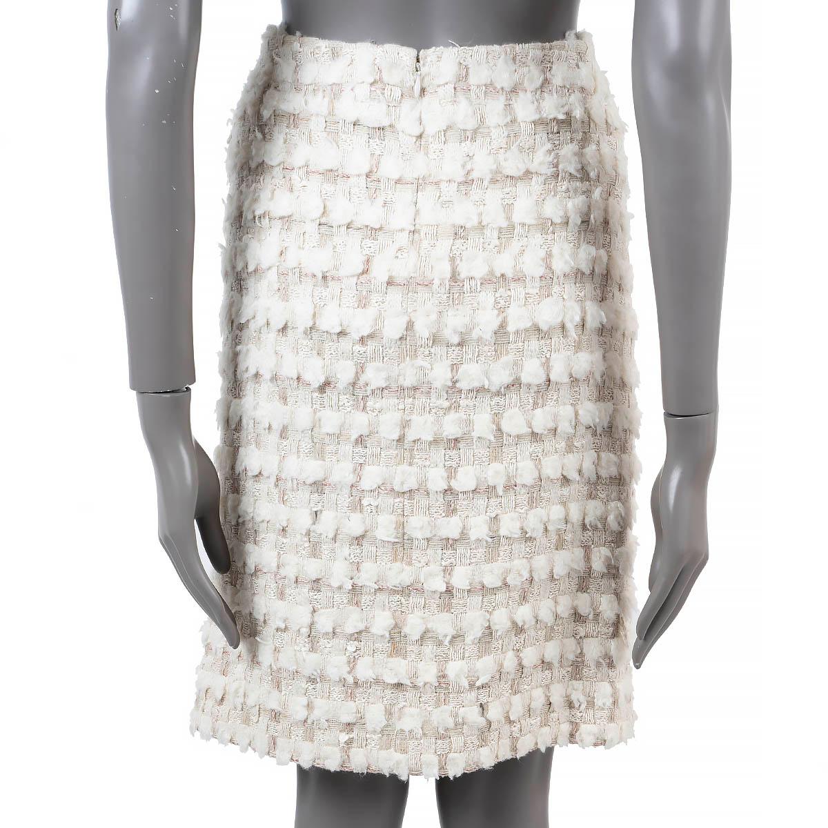 Women's CHANEL cream silk blend 2005 05A CHUNKY TWEED Skirt 38 S For Sale