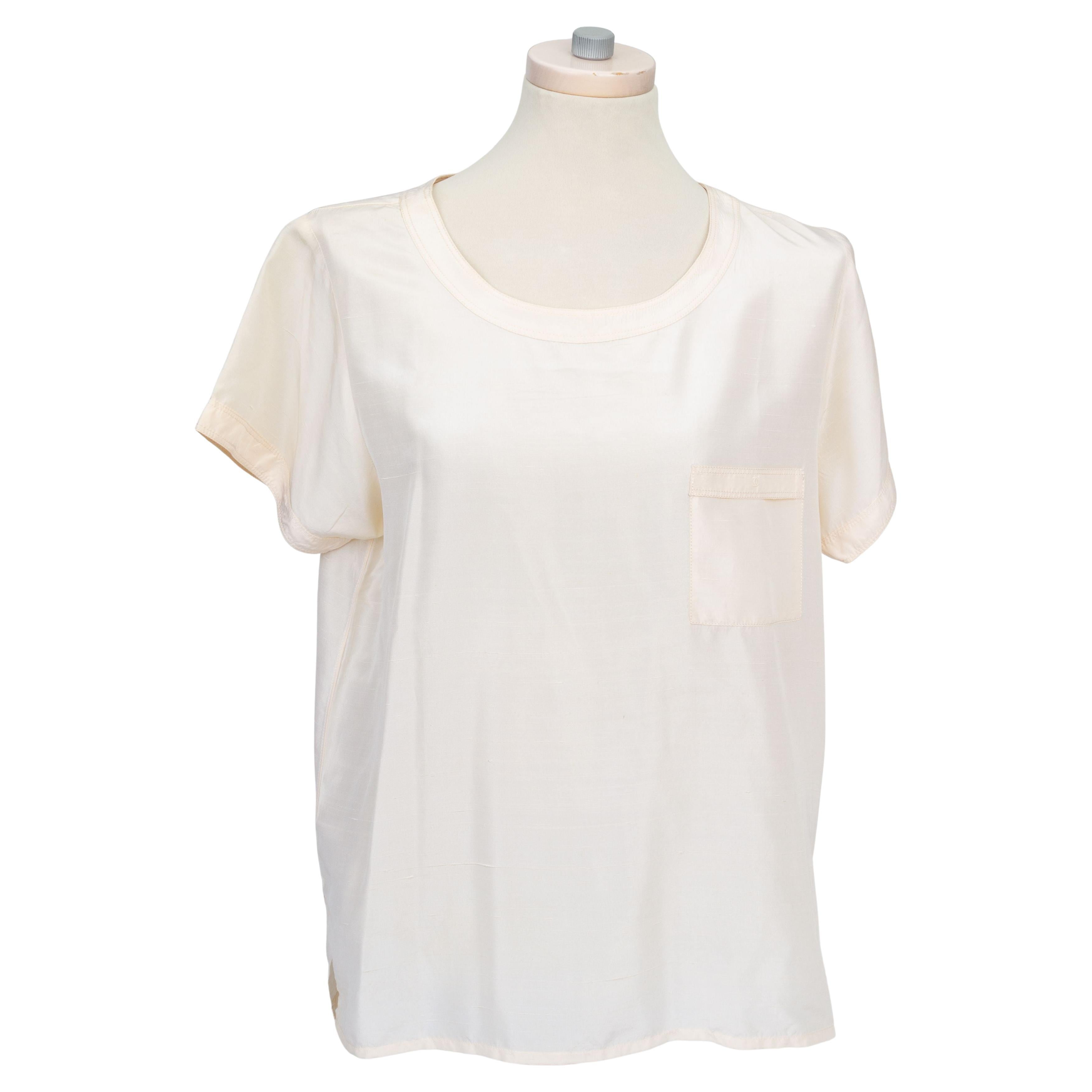 Chanel Creme Seidenbluse Größe 42 im Angebot