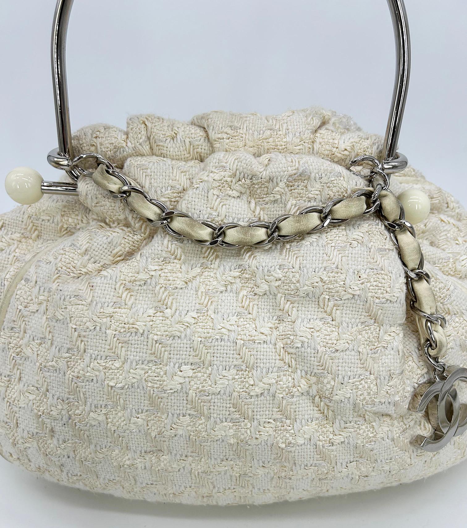 Women's Chanel Cream Tweed Boucle Knitting Bag For Sale