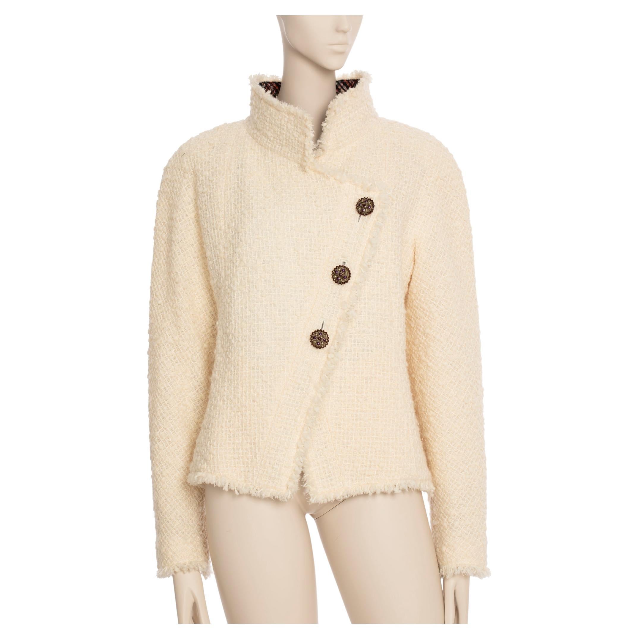 Chanel Jacke aus cremefarbenem Tweed mit kariertem Innenfutter 42 FR im Angebot
