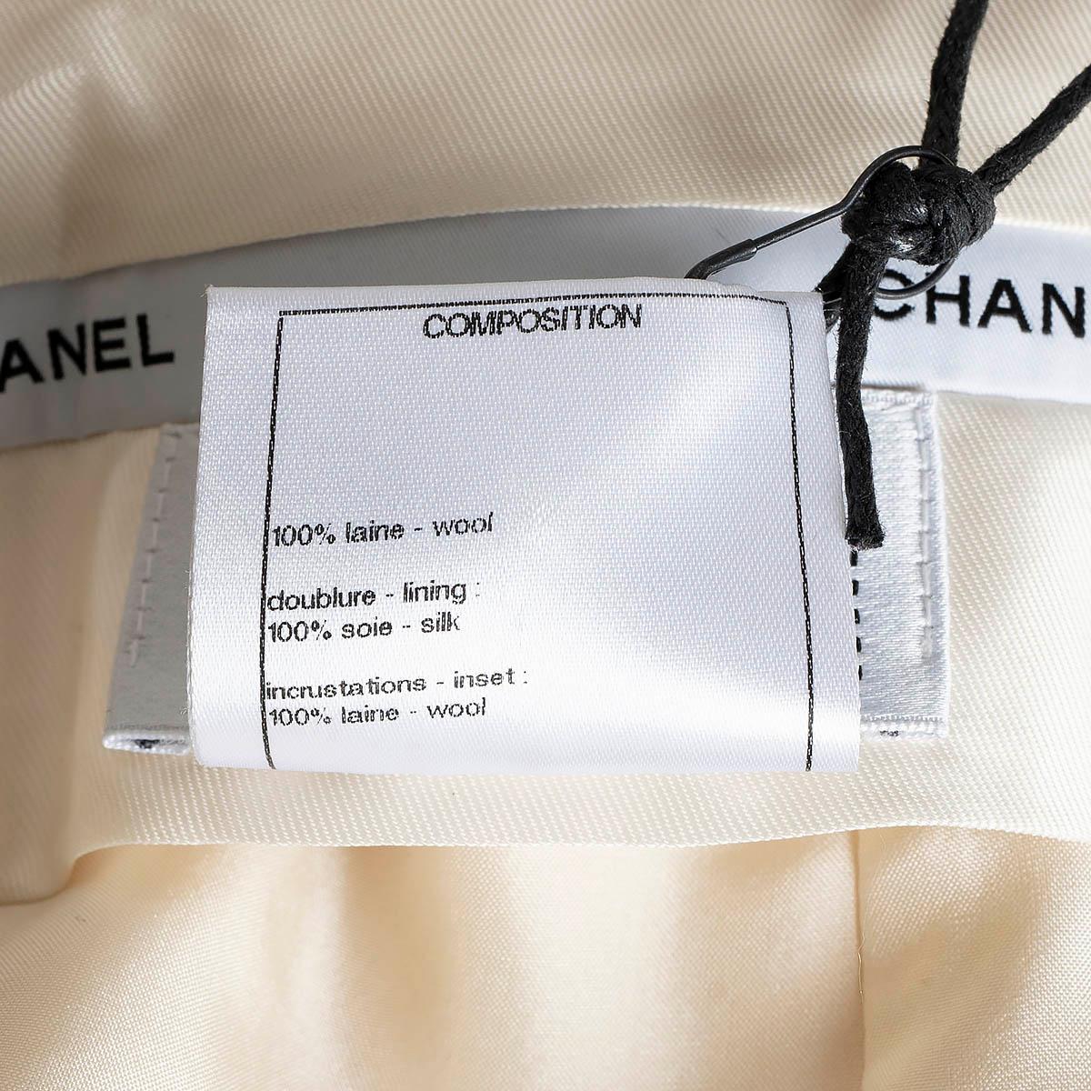 CHANEL cream wool & alpaca 2015 15A SALZBURG SIDE STRIPE Pants 40 M For Sale 3