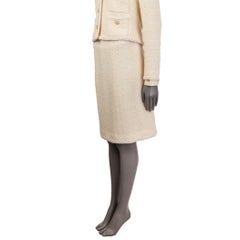 CHANEL cream wool BOUCLE TWEED Knee Length Skirt 36 XS