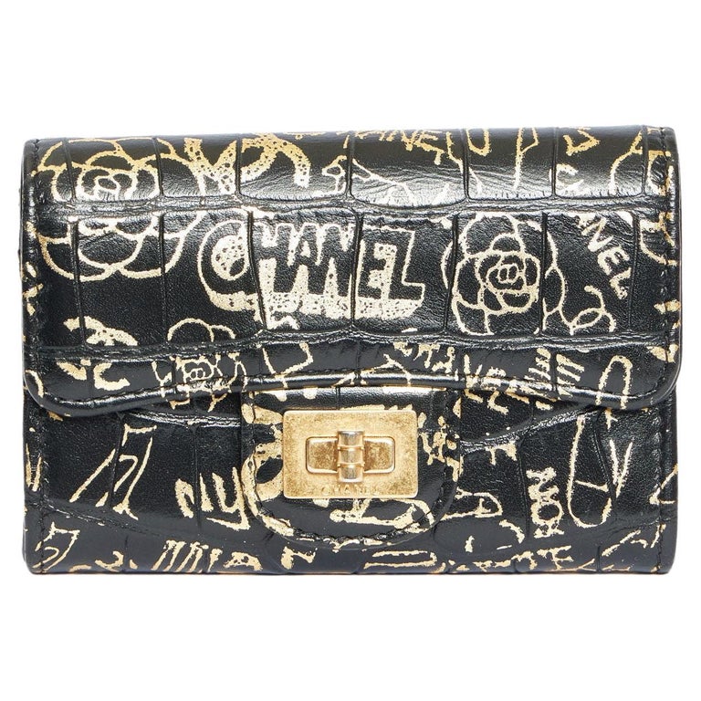 Chanel Wallet On A Bag - 88 For Sale on 1stDibs