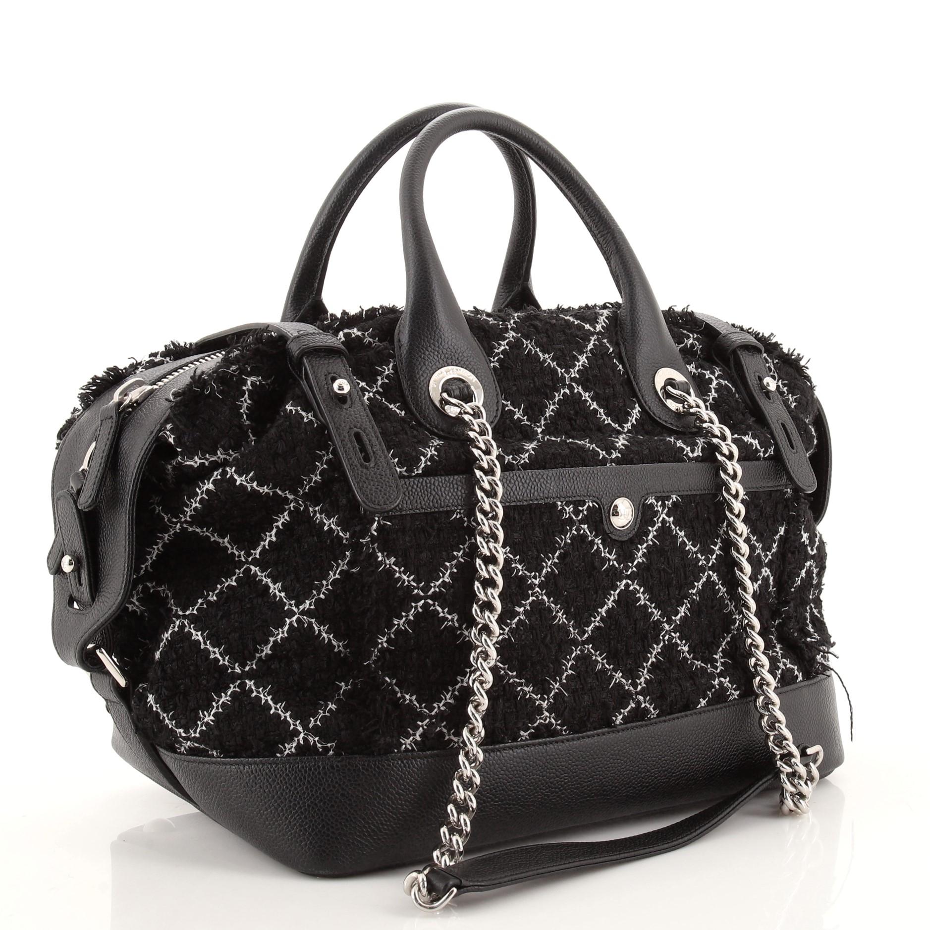 Chanel Crest Trip Bowlingtasche aus Tweed und Kaviar Medium (Schwarz)