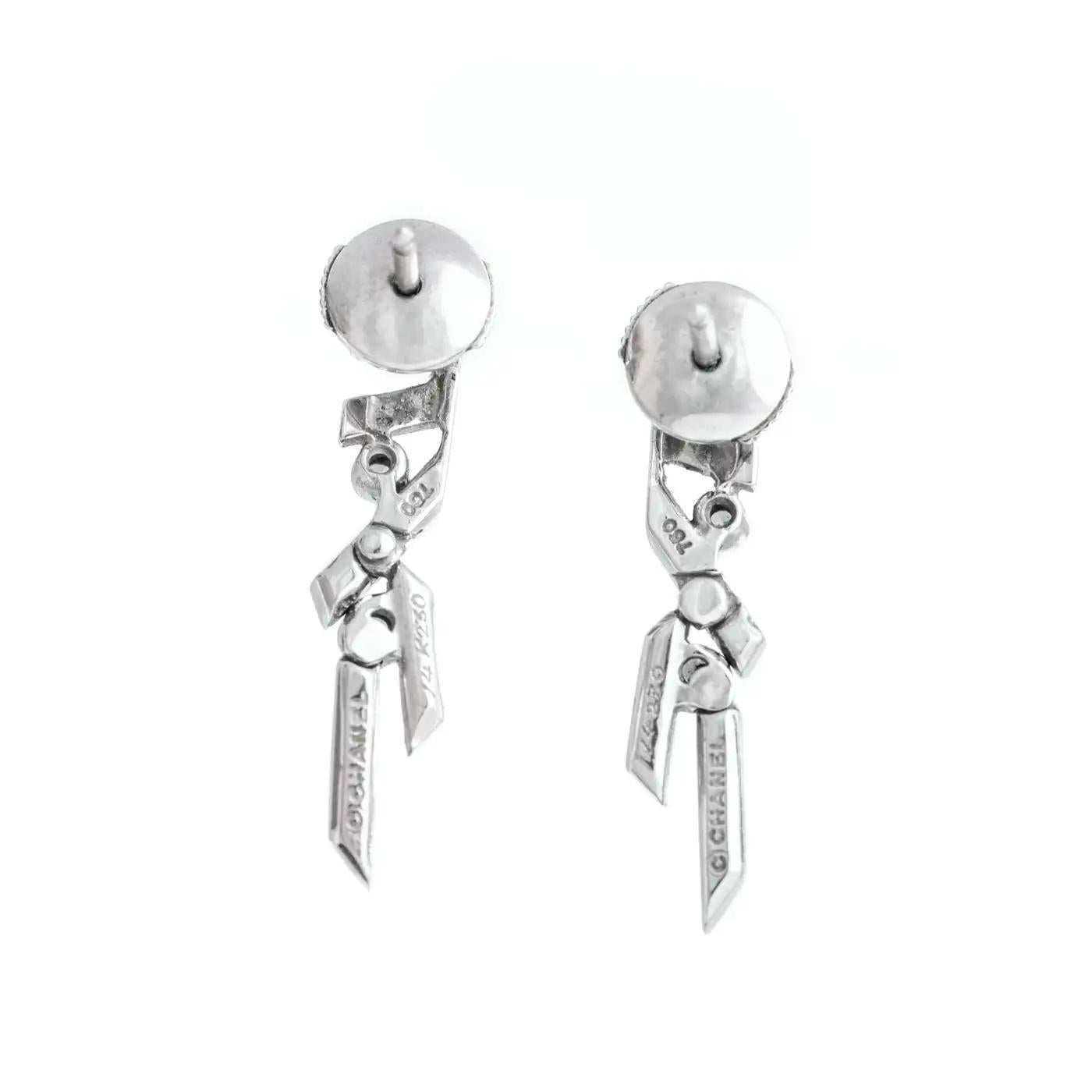 Chanel Cristaux Glaces Diamond 18K White Gold Necklace Earrings For Sale 4