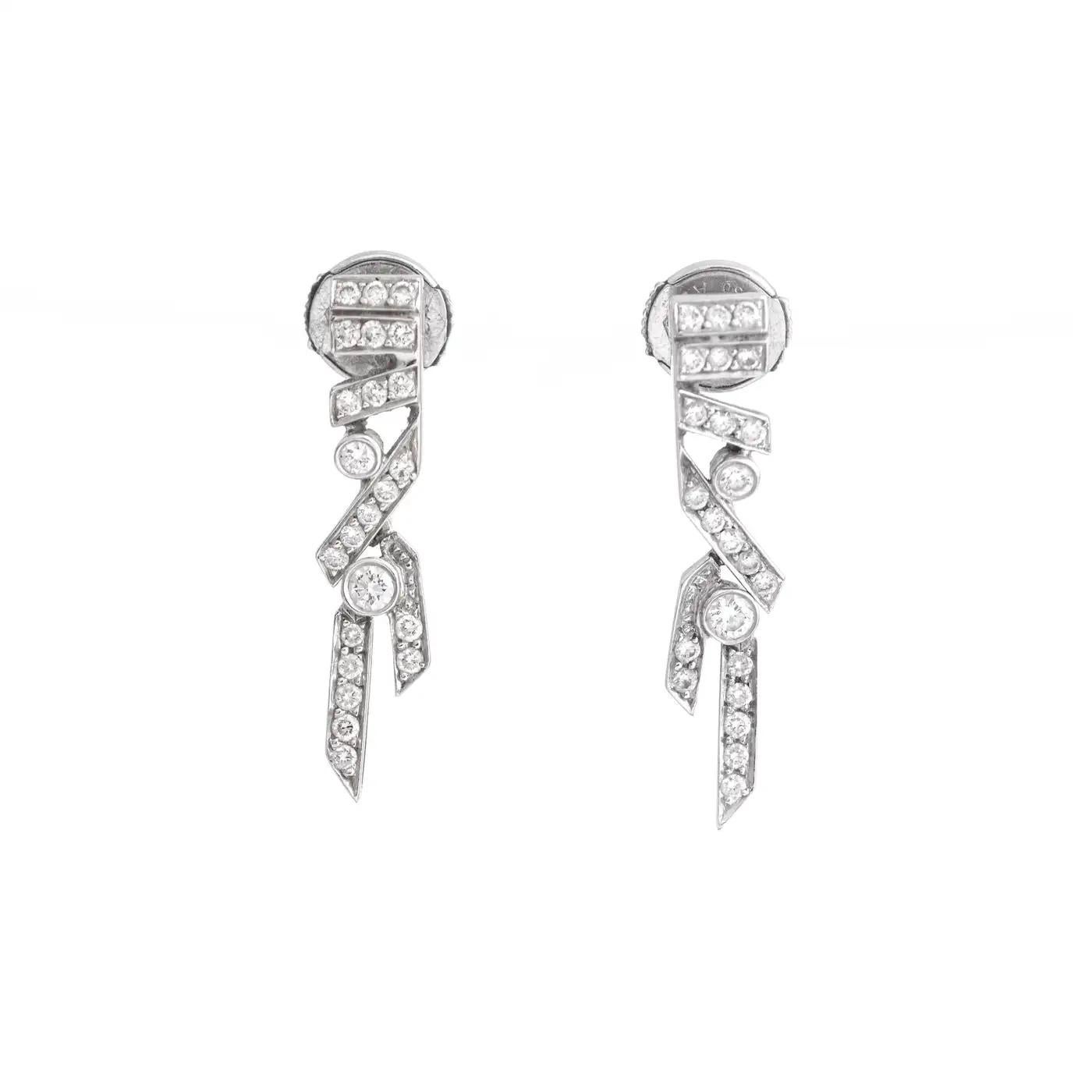 Round Cut Chanel Cristaux Glaces Diamond 18K White Gold Necklace Earrings For Sale