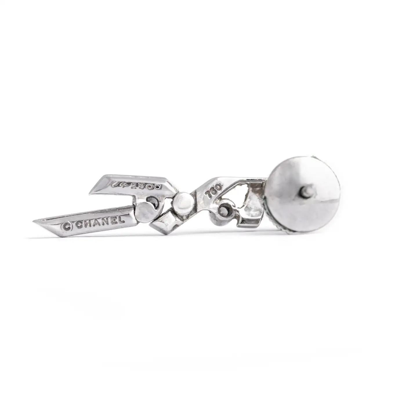 Chanel Cristaux Glaces Diamond 18K White Gold Necklace Earrings For Sale 3