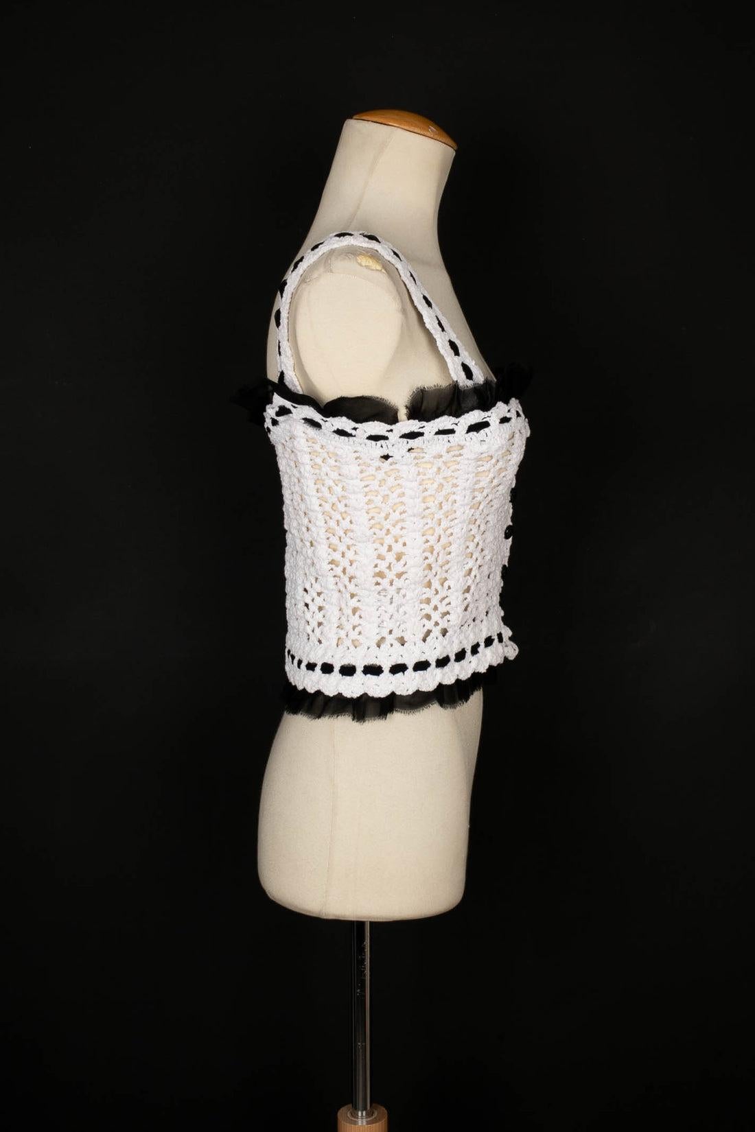Chanel Crochet Top in White In Good Condition In SAINT-OUEN-SUR-SEINE, FR