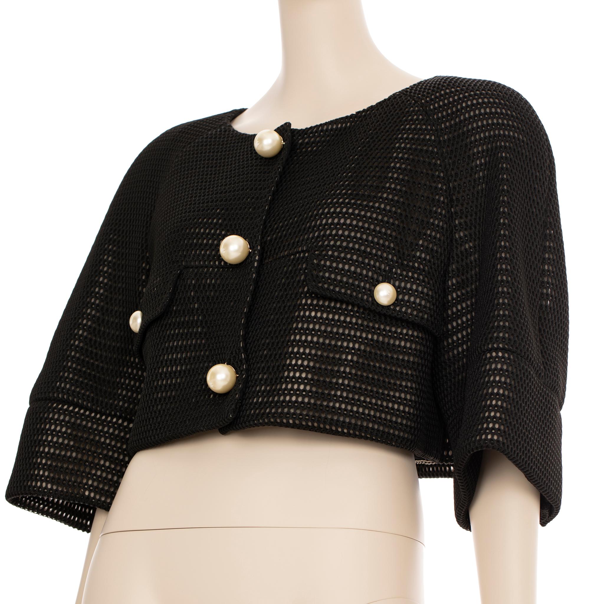 Chanel Crop Mesh Black Jacket With Faux Pearl Details 42 FR In Excellent Condition For Sale In DOUBLE BAY, NSW