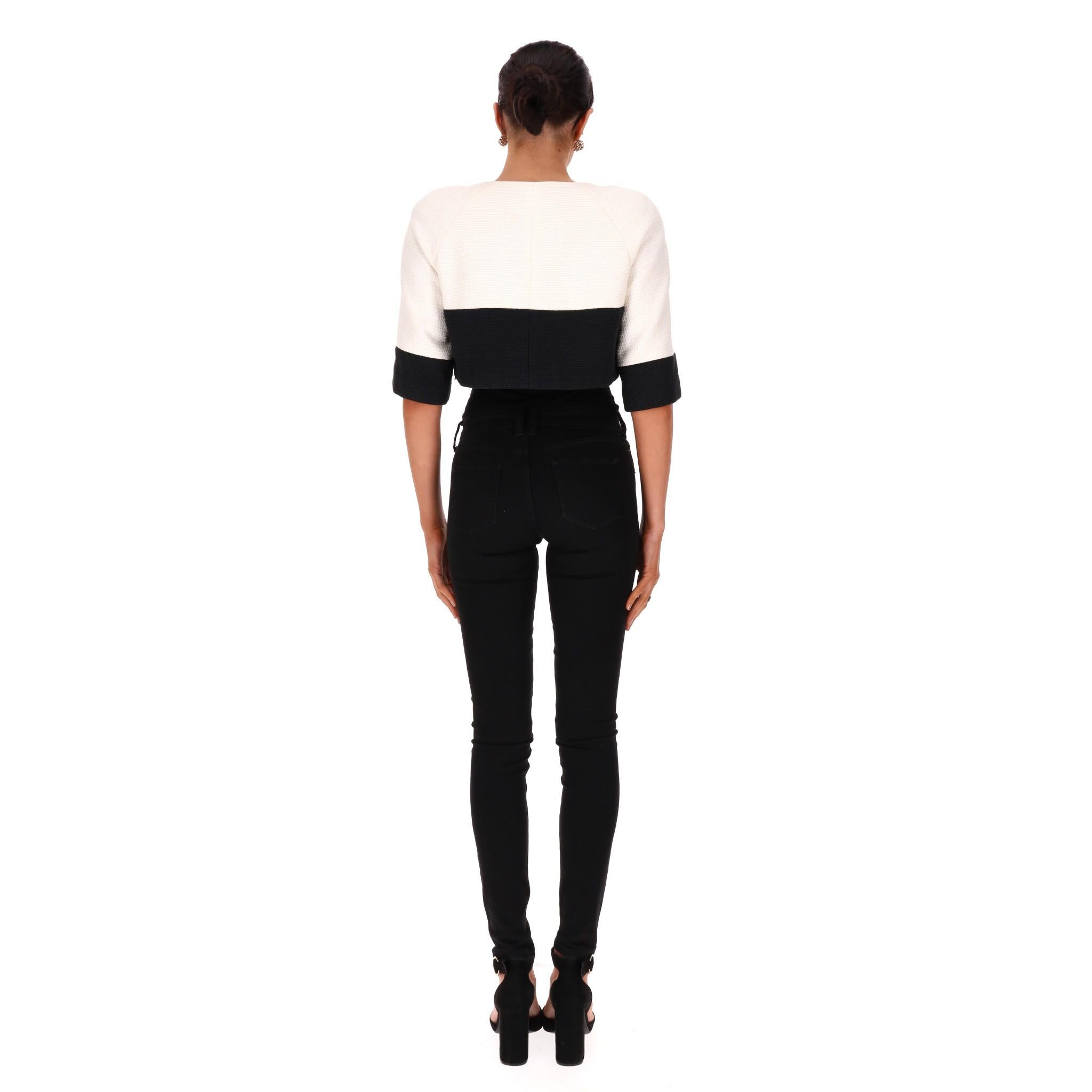 Chanel Cropped Cotton Jacket With Pearl Buttons In Excellent Condition For Sale In London, GB