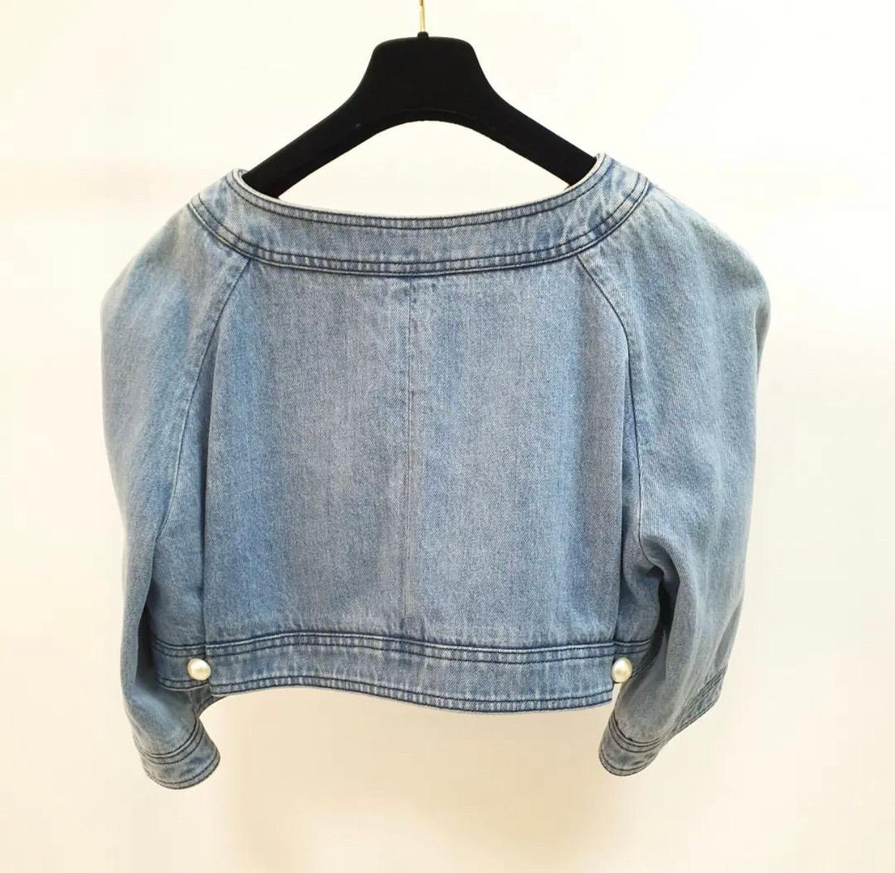CHANEL Cropped Denim Pearl Button Jacket Bolero 3