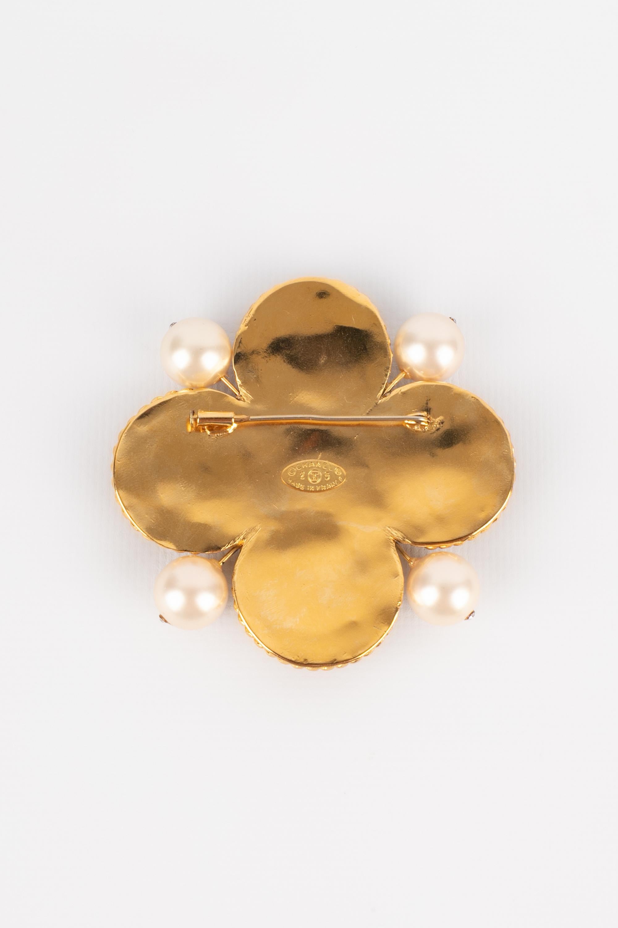 Women's Chanel cross brooch 1990s For Sale