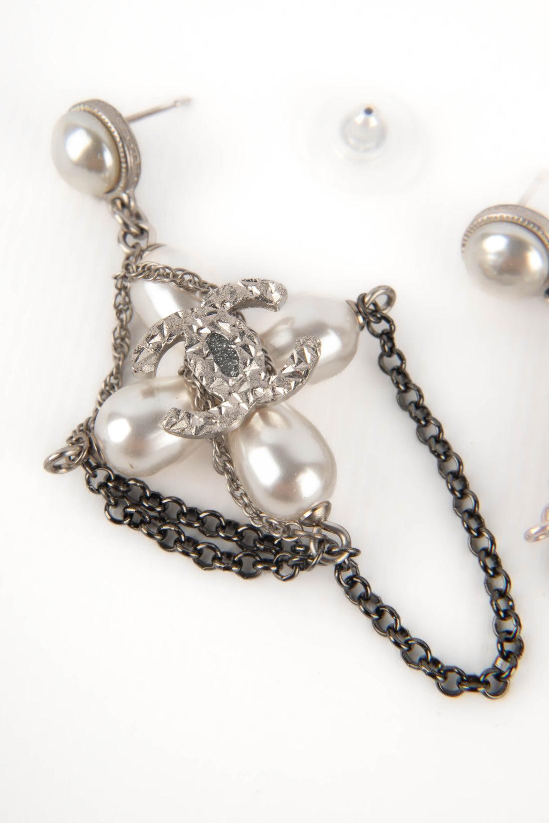 Women's Chanel Cross Earrings with Pearls, 2018