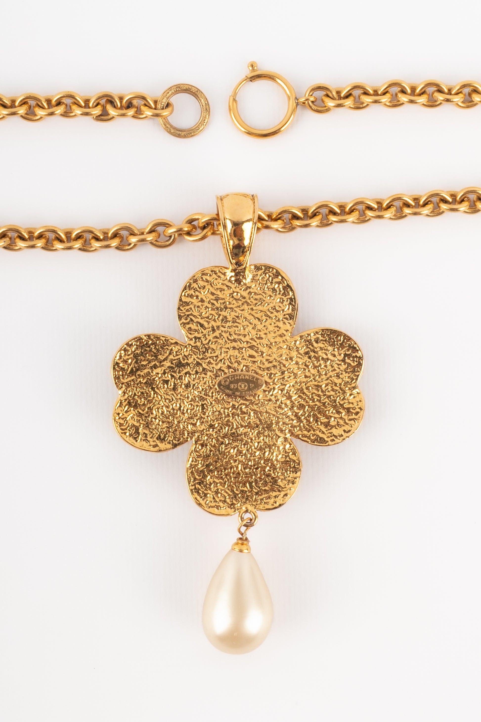 Chanel Cross Golden Metal Necklace Spring, 1993 For Sale 3
