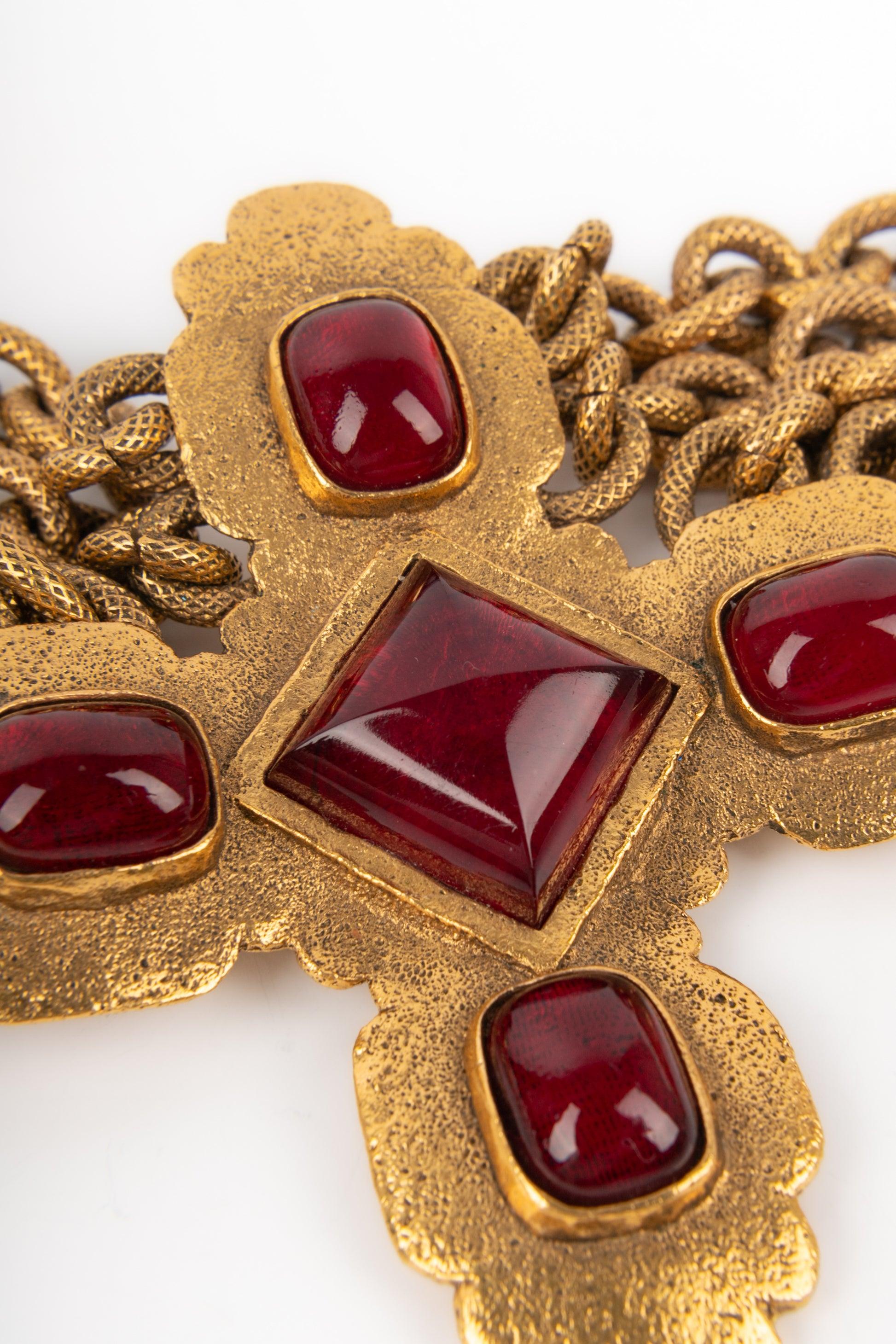 Chanel Cross Golden Metal Short Necklace with Red Glass Paste, 1990s For Sale 2