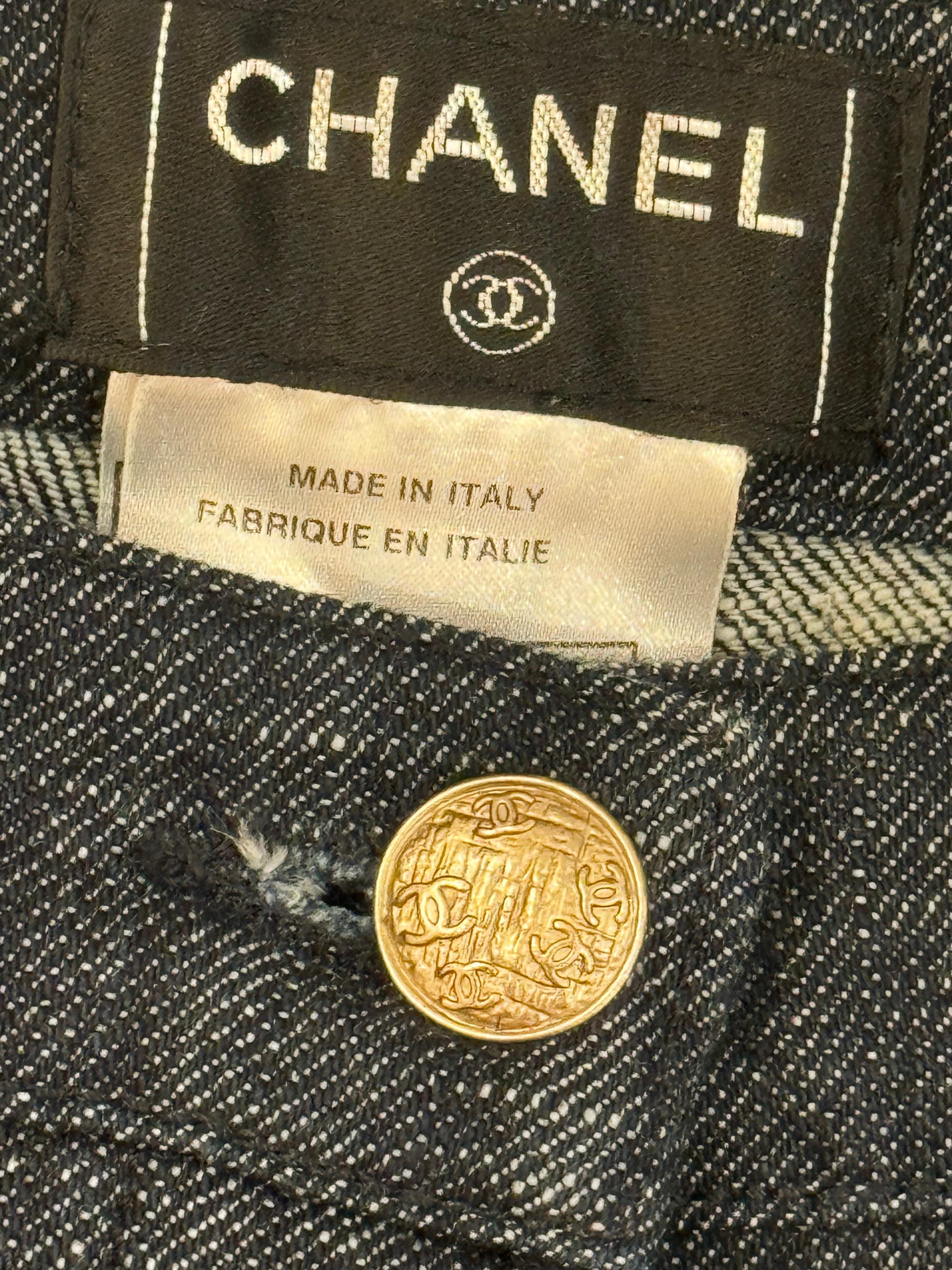 Chanel Cruise 2005 il diavolo indossa i jeans con logo CC di Prada In condizioni ottime in vendita a PARIS, FR