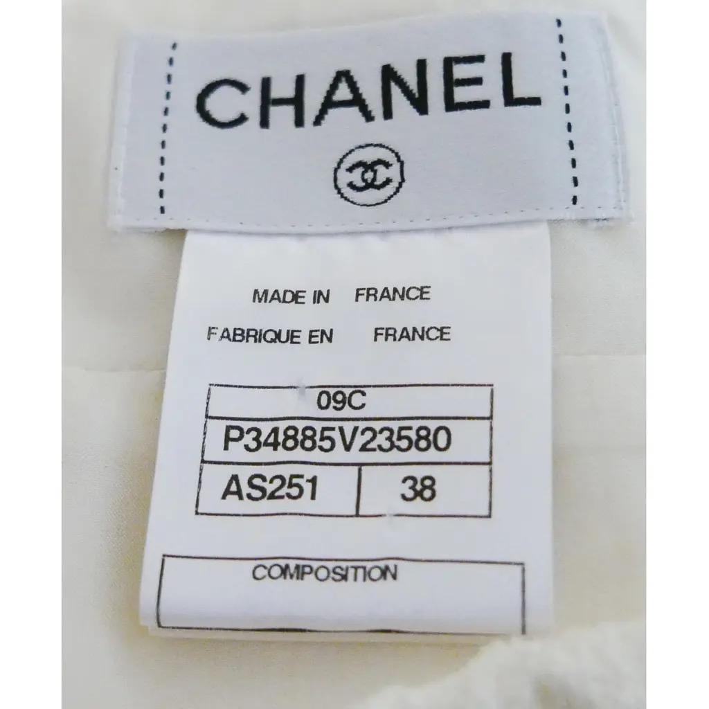 Chanel Crucero 2009 Falda lápiz camelia flocada en venta 1