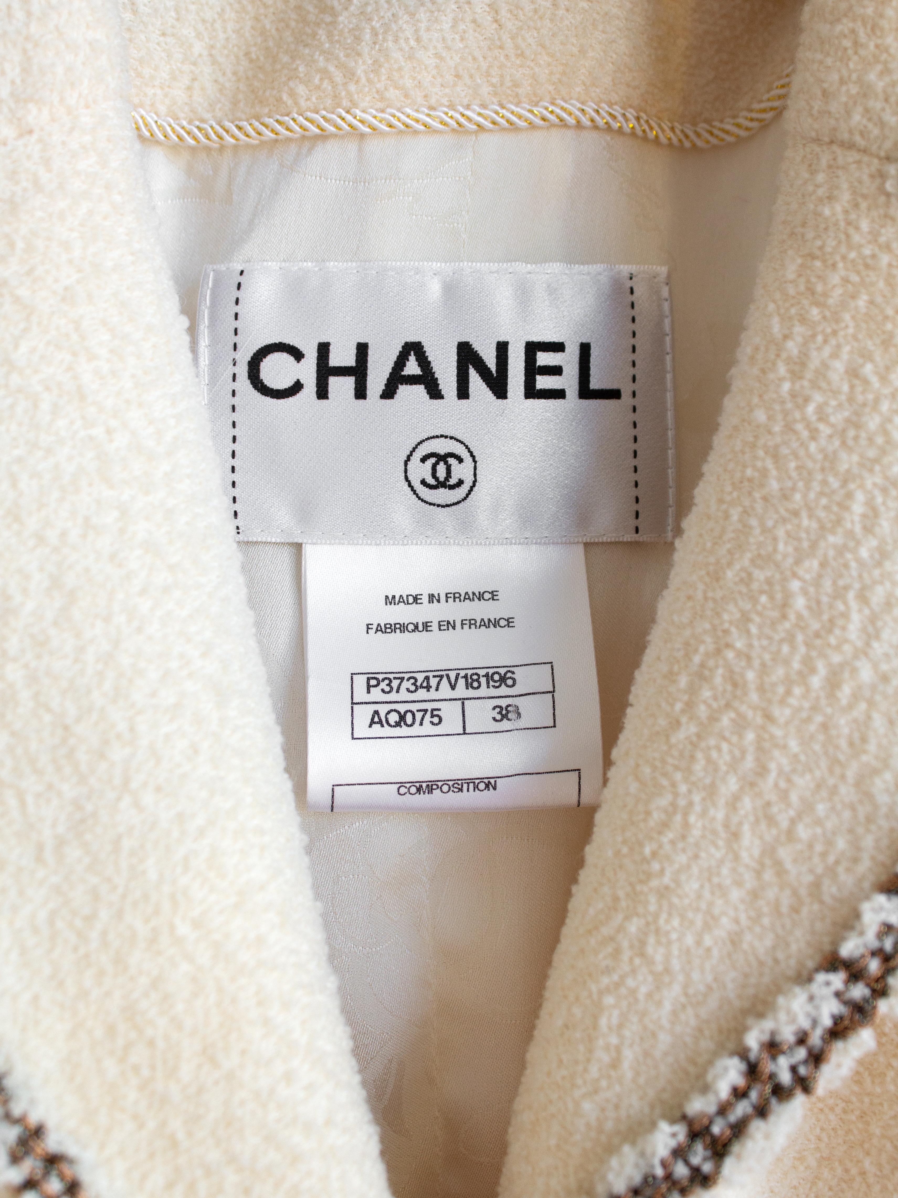 Chanel Cruise 2010 Ecru Ivory Gold Lion 10C Tweed Jacket 3