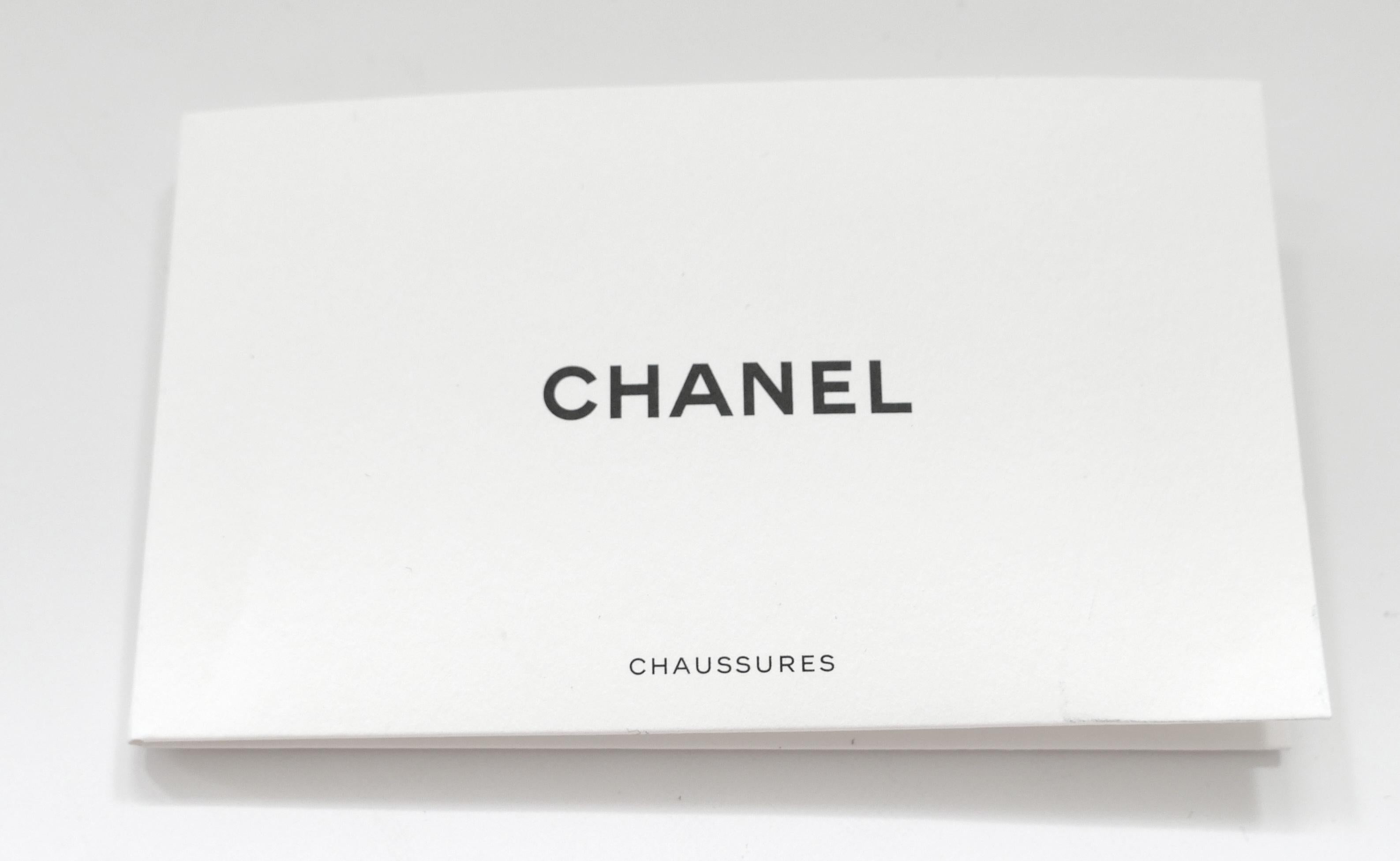 Chanel Charm Ankle Ballet Flats Spring 2022 For Sale 4