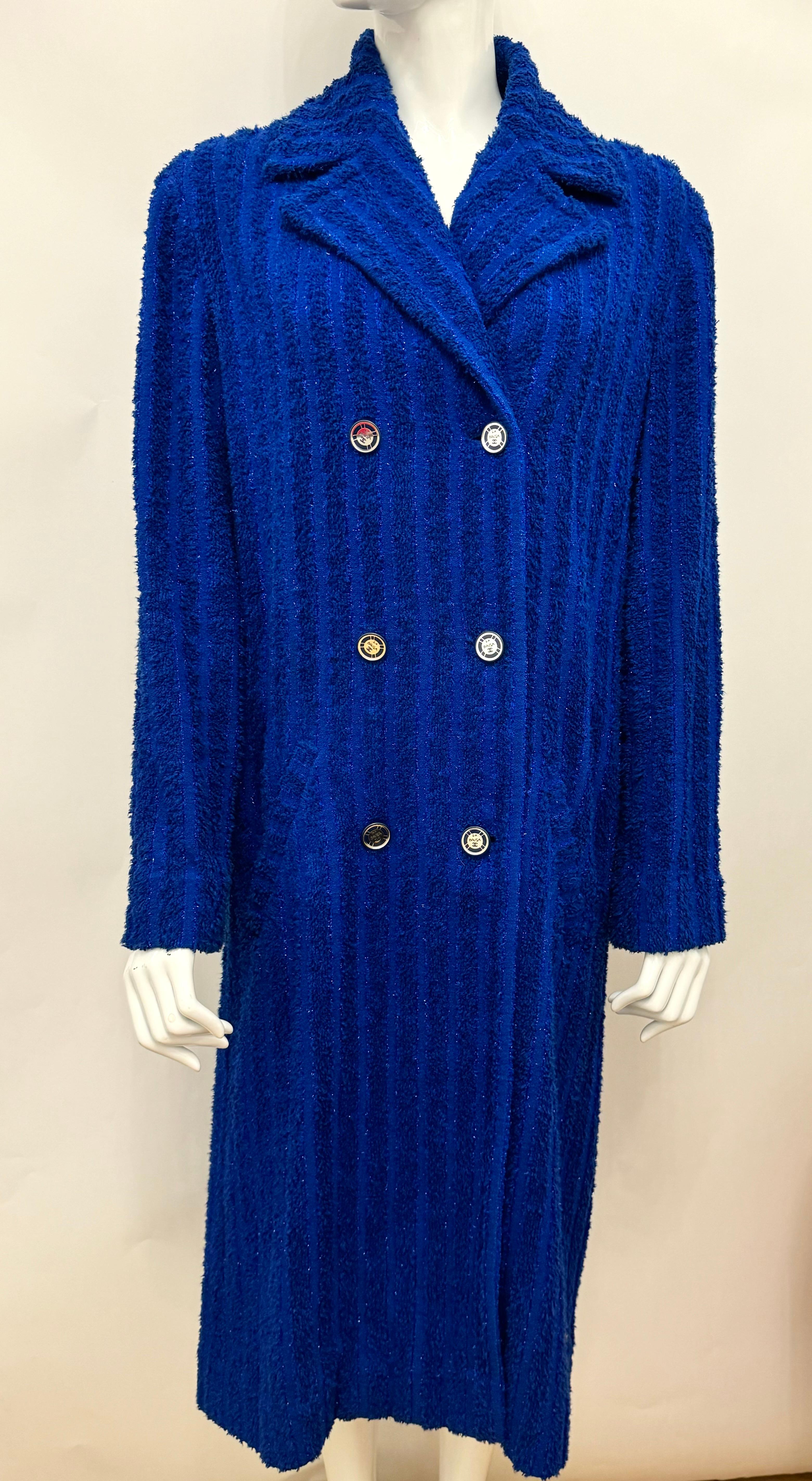 Chanel Crucero 2019 Colección La Pausa abrigo de pasarela de tweed fantasía azul real en venta 1