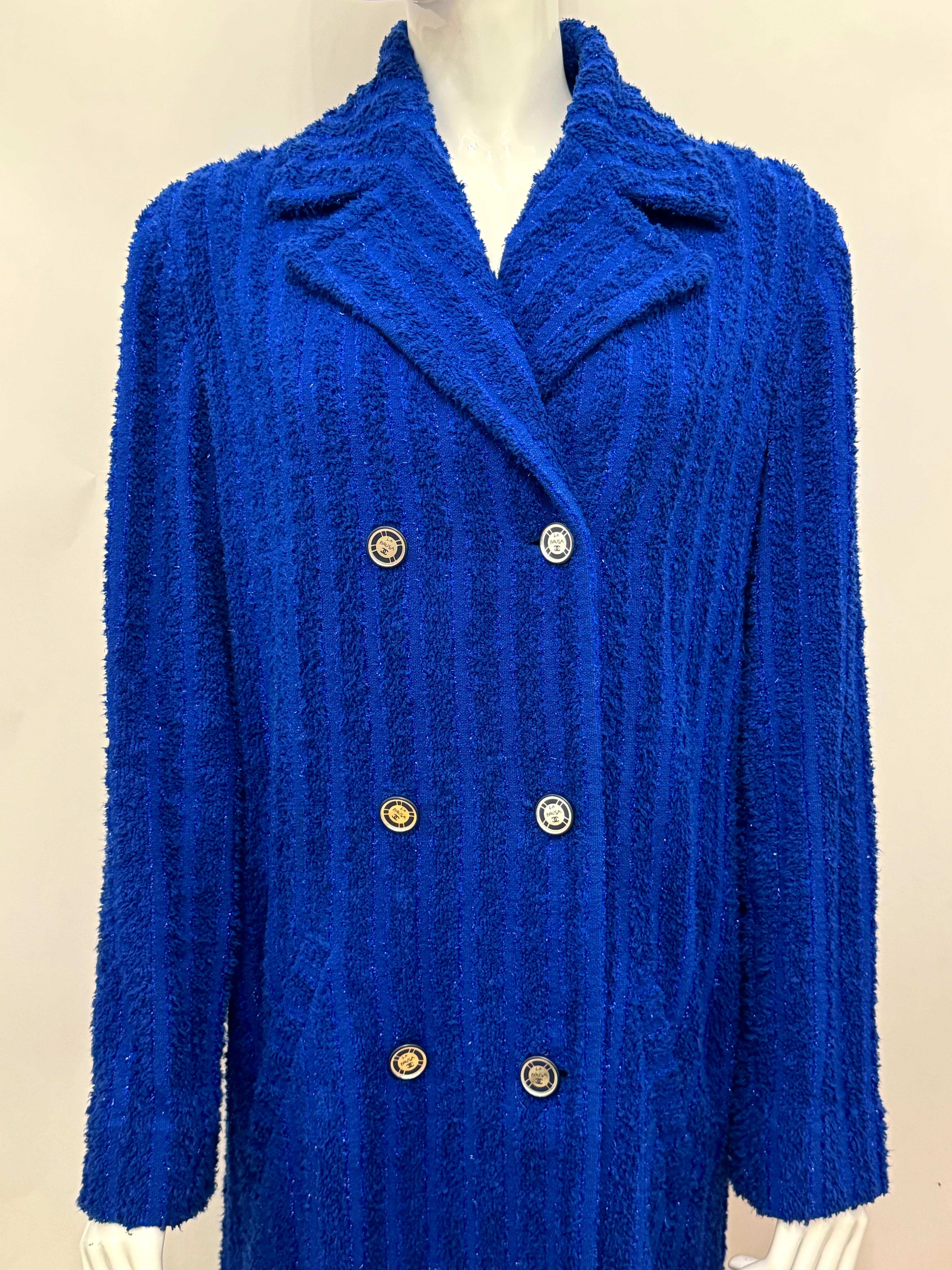 Chanel Crucero 2019 Colección La Pausa abrigo de pasarela de tweed fantasía azul real en venta 2