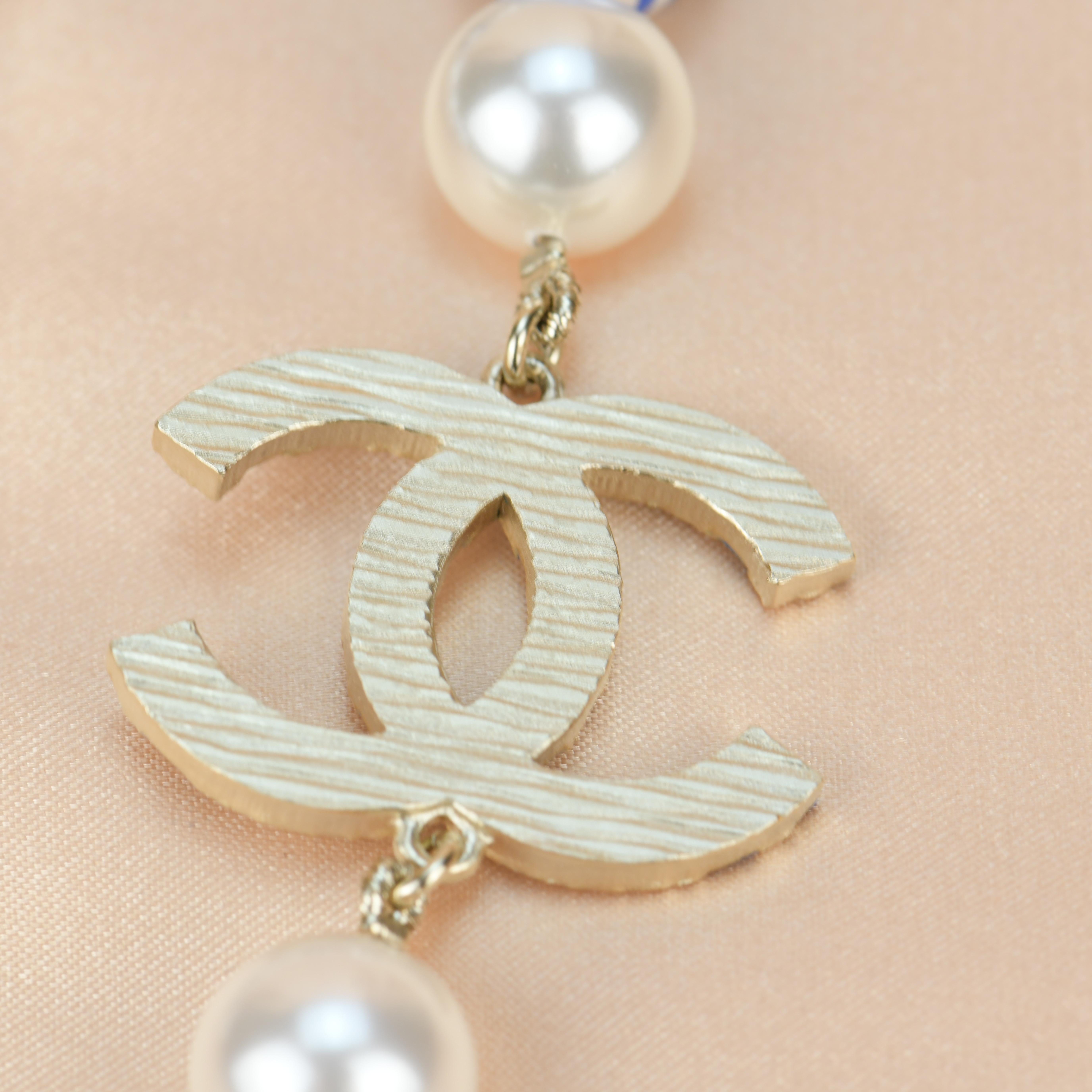 Chanel Cruise 2019 Painted Pearl Coco Logo Necklace 7