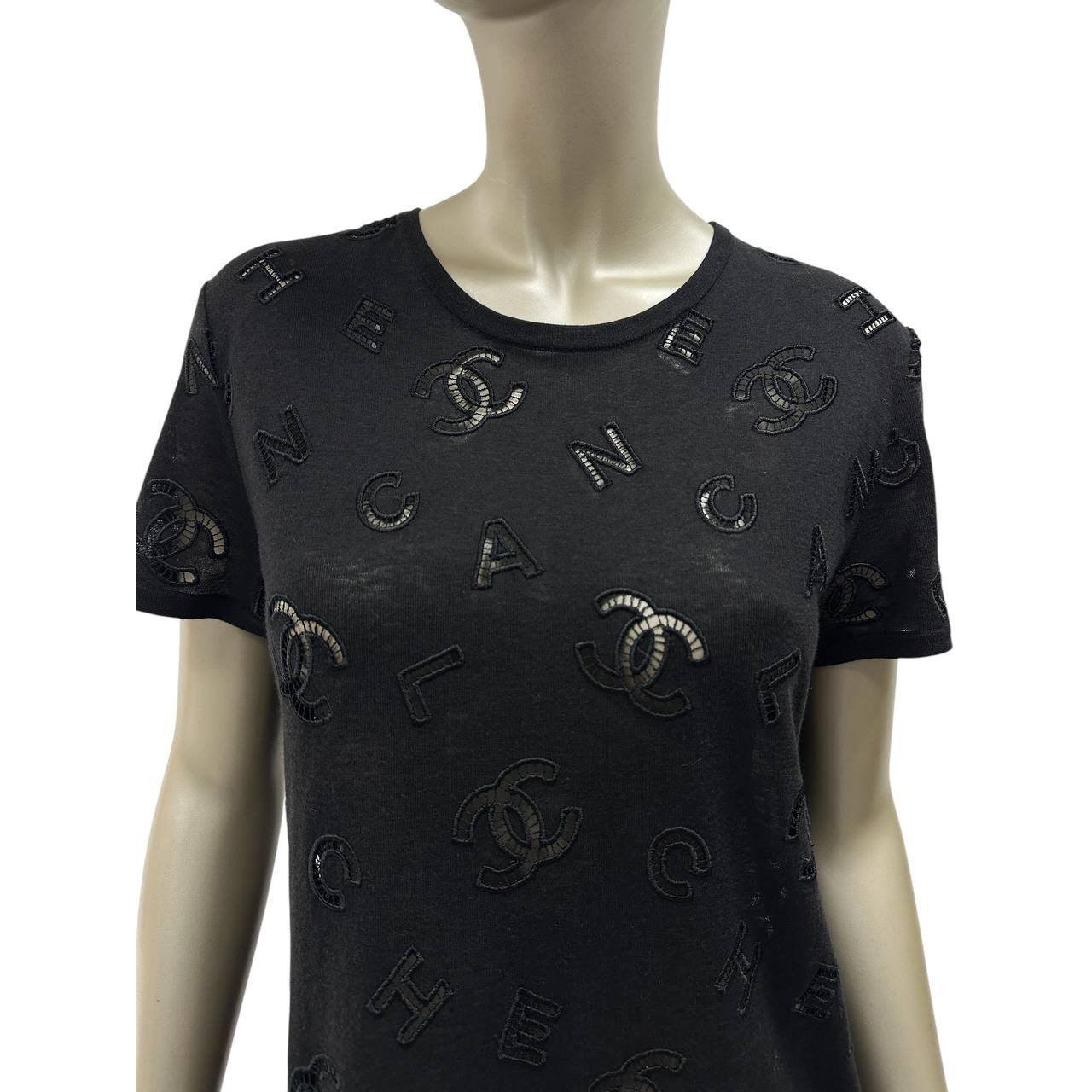 Chanel Cruise 2020 Black Printed T-Shirt - Size 38 In Excellent Condition For Sale In Krakow, PL