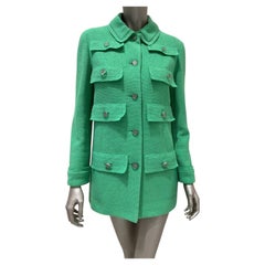 Chanel Cruise 2020 Green Bouclé Jacket Size FR 40 with CC Buttons