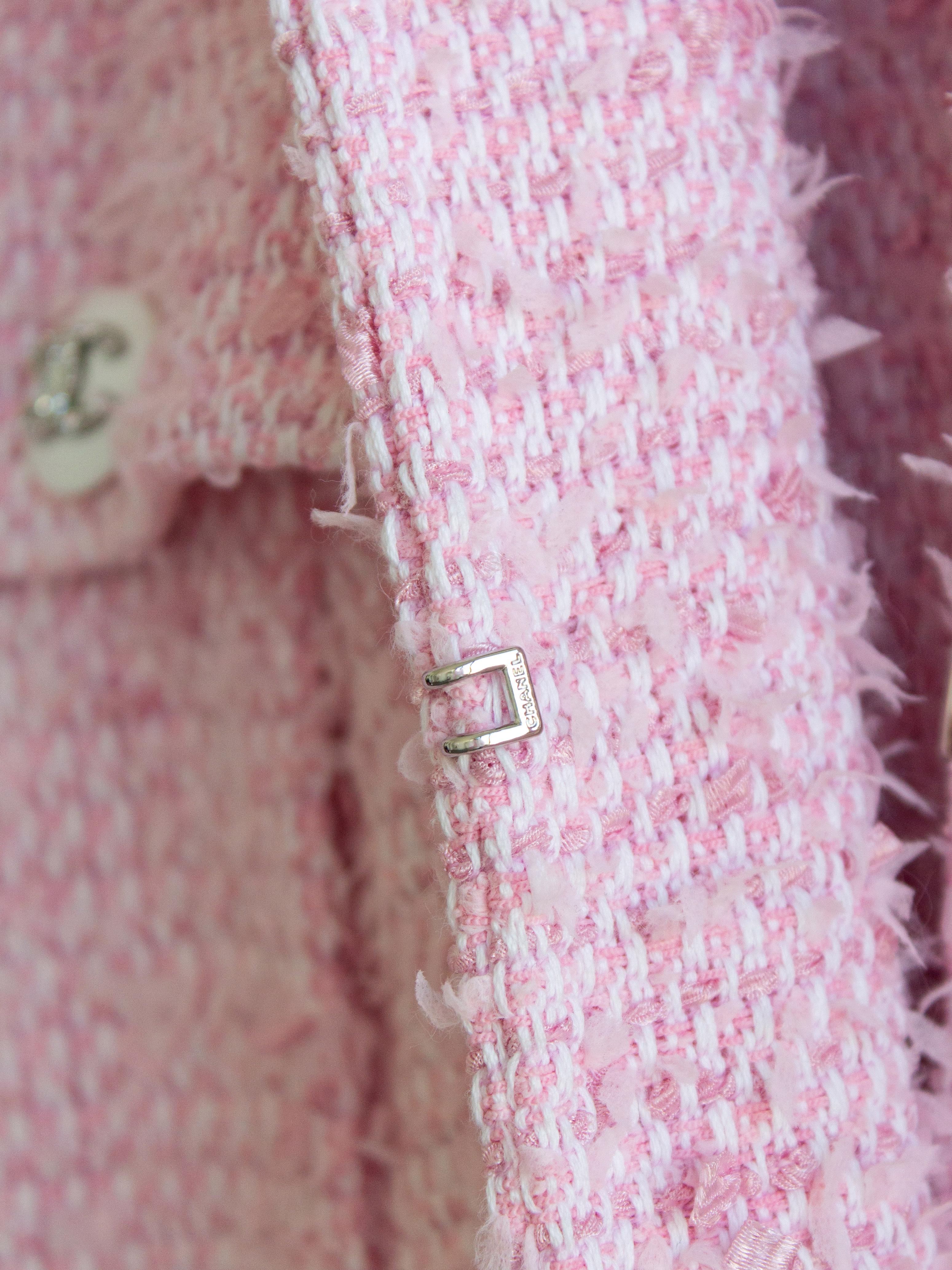 Women's Chanel Cruise 2021 Pink Fantasy Tweed CC Logo 21C Jacket
