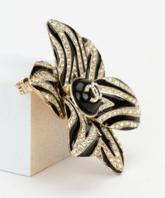 Chanel Cruise 23 Black Flower Pin