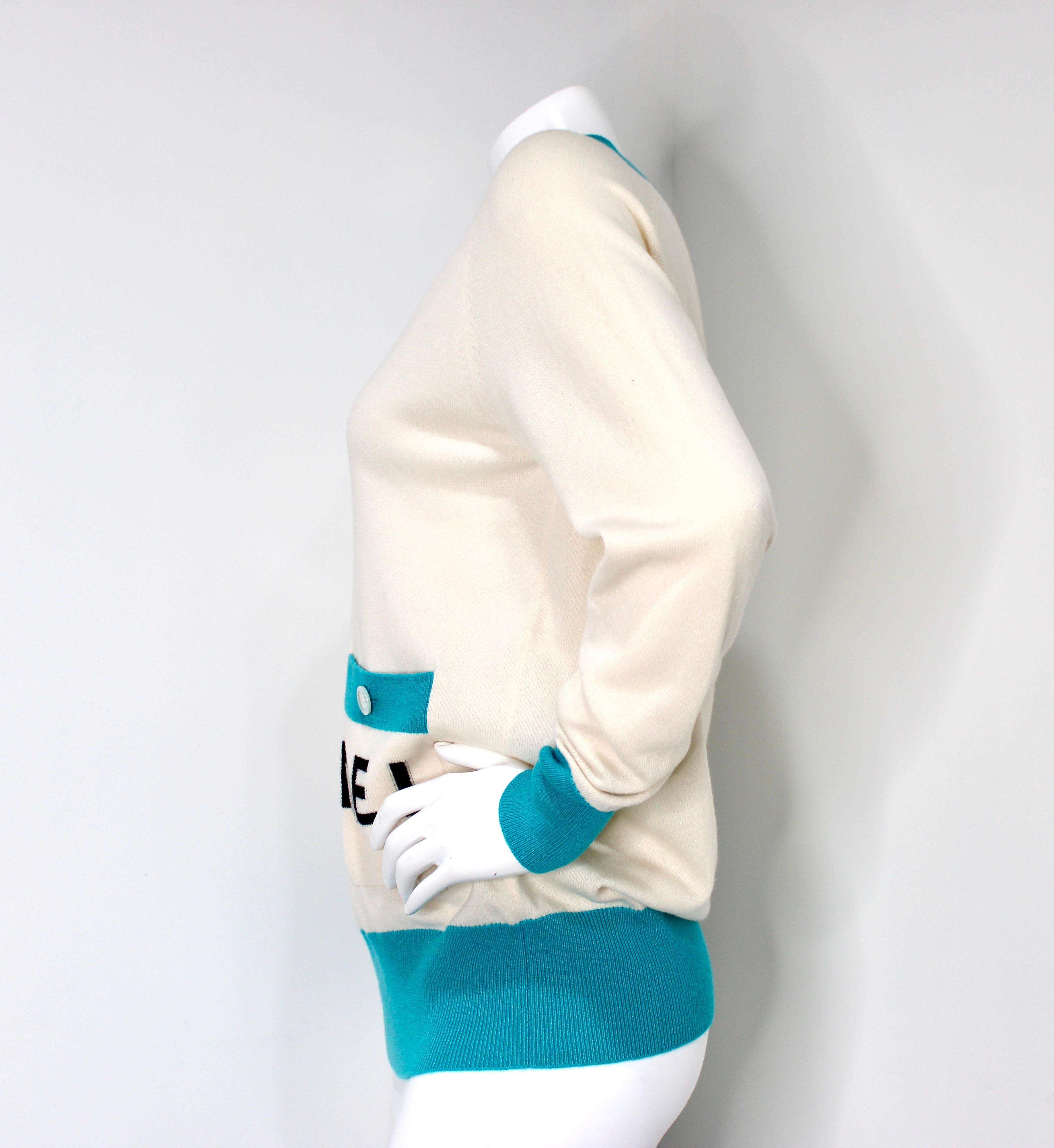 Chanel Cruise La Pausa Kaschmir Pullover mit V-Ausschnitt circa 2019 im Zustand „Gut“ im Angebot in Scottsdale, AZ