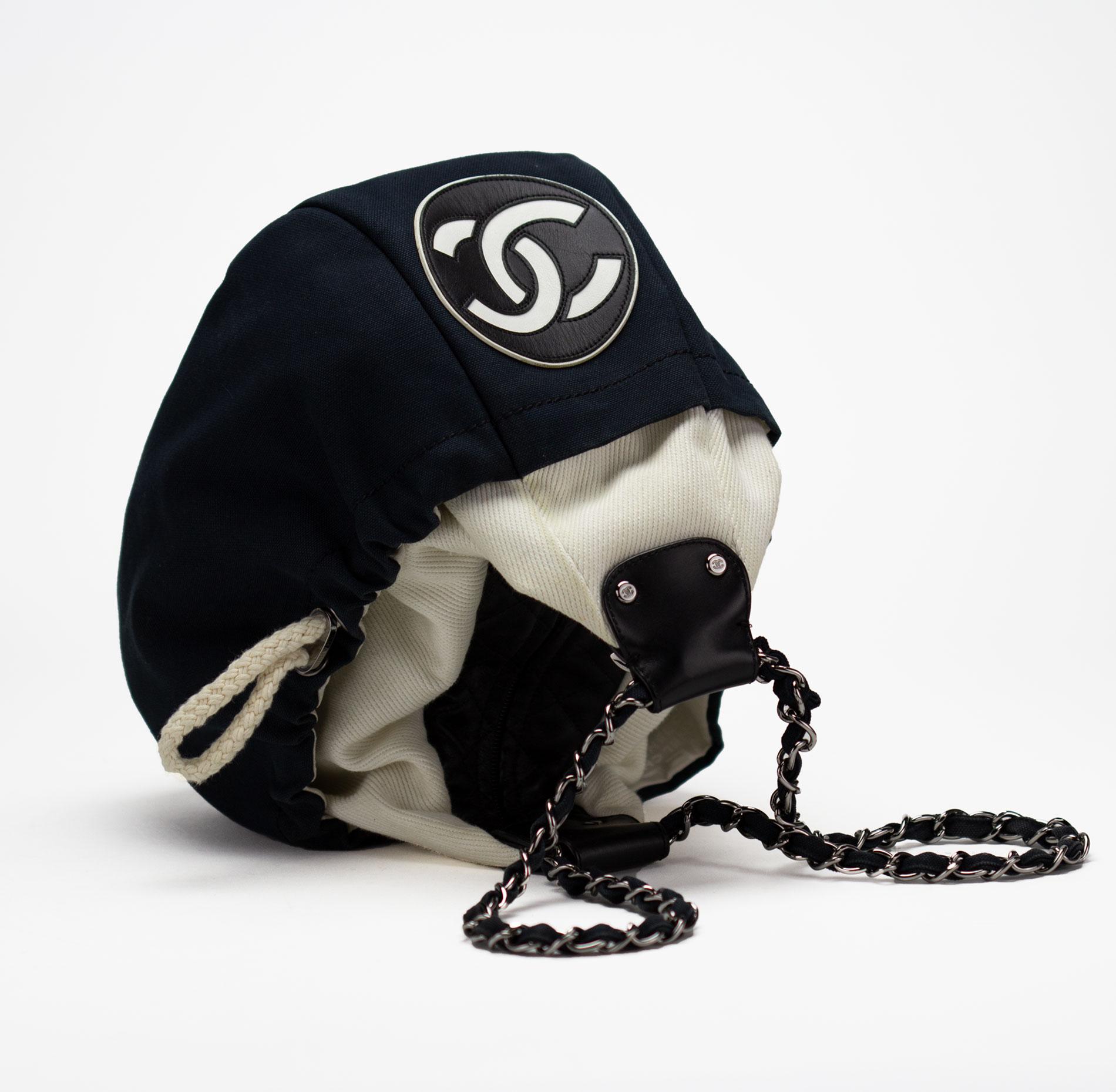 Chanel 2004 Cruise Sailing Yacht Boating Rope Cotton Pochette Hobo Shoulder Bag In Good Condition For Sale In Miami, FL