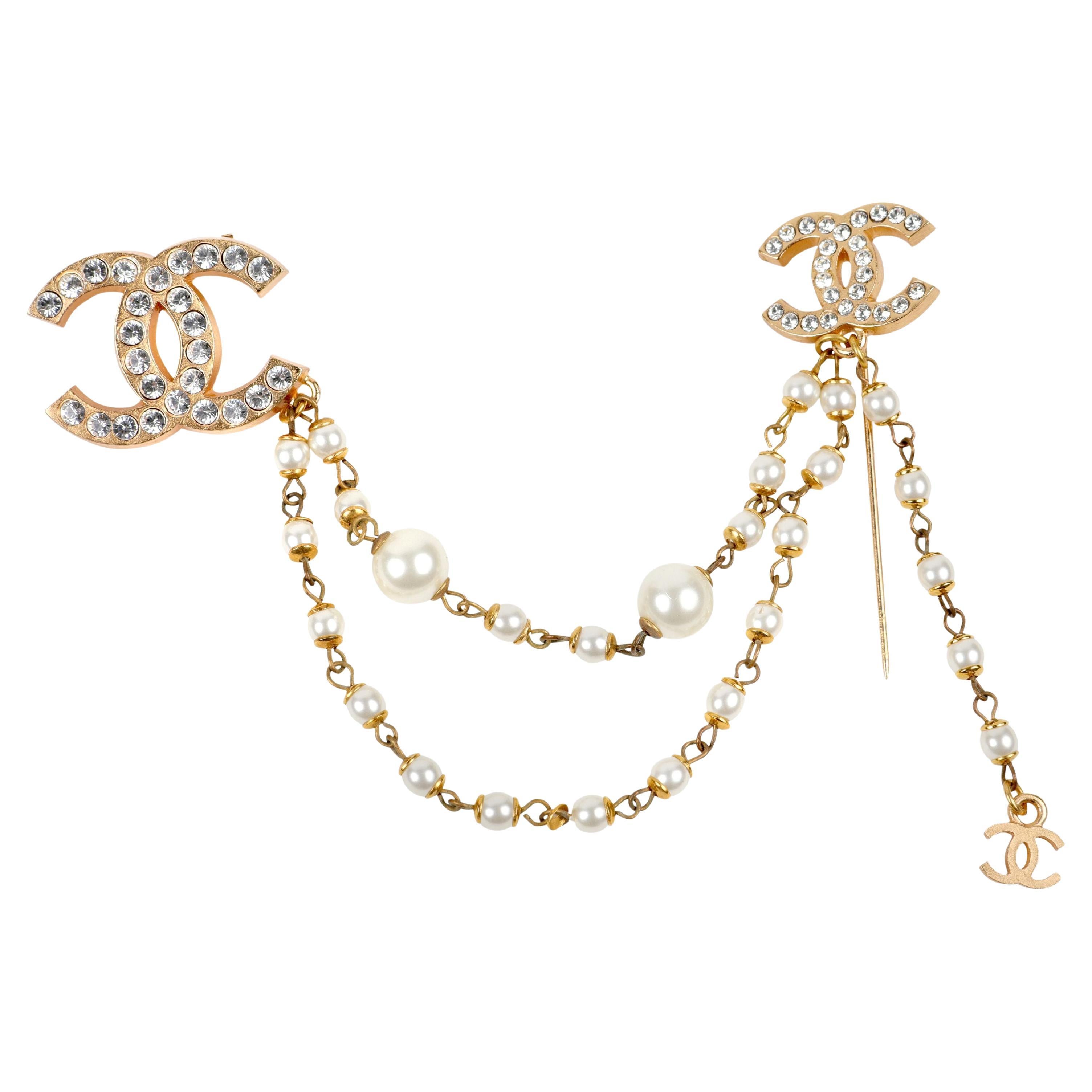 Chanel Kristall- und Perlen Drapierte Kette Stick Anstecknadel