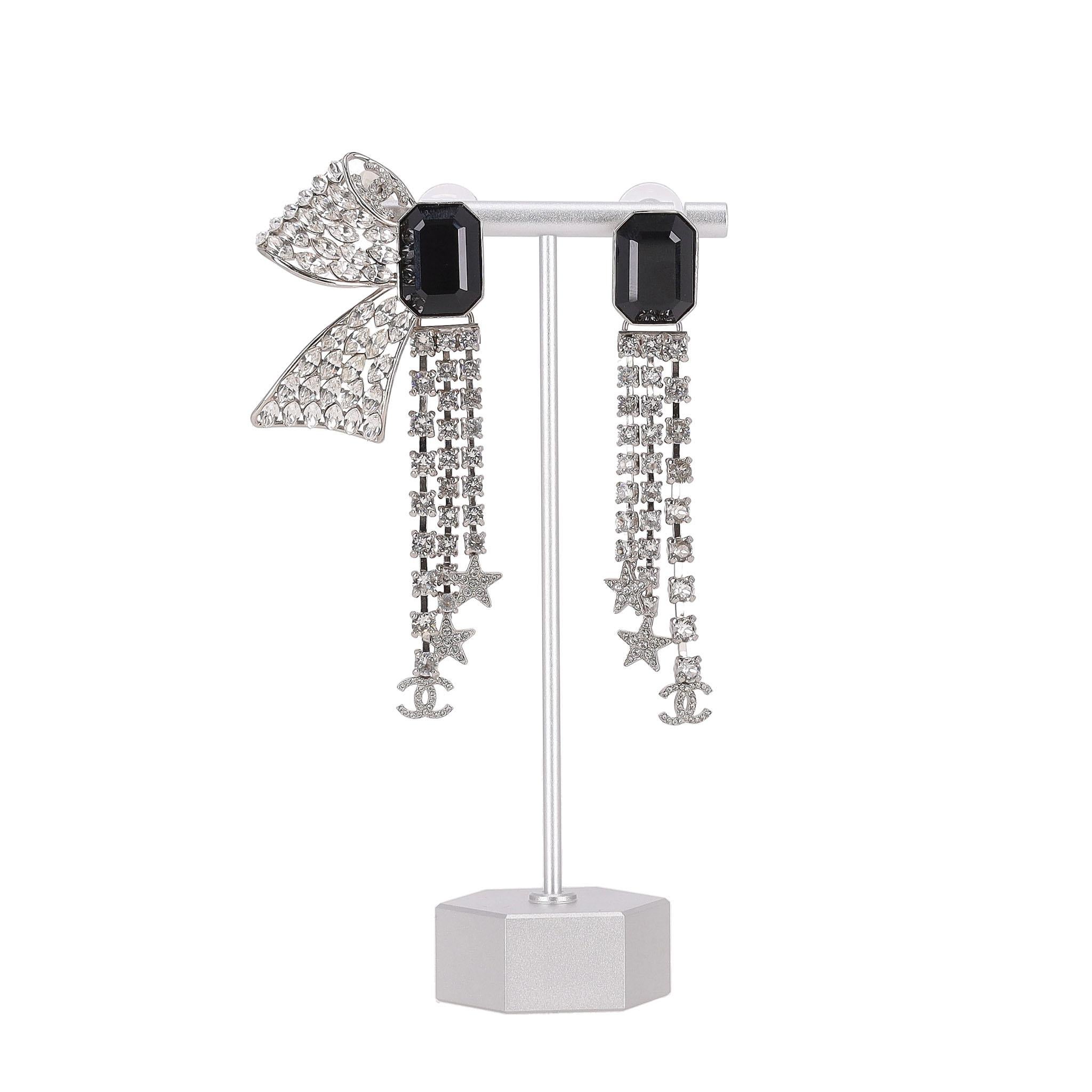 Chanel Crystal Bow Embellished 'CC' Logo Drop Earrings In Excellent Condition For Sale In London, GB
