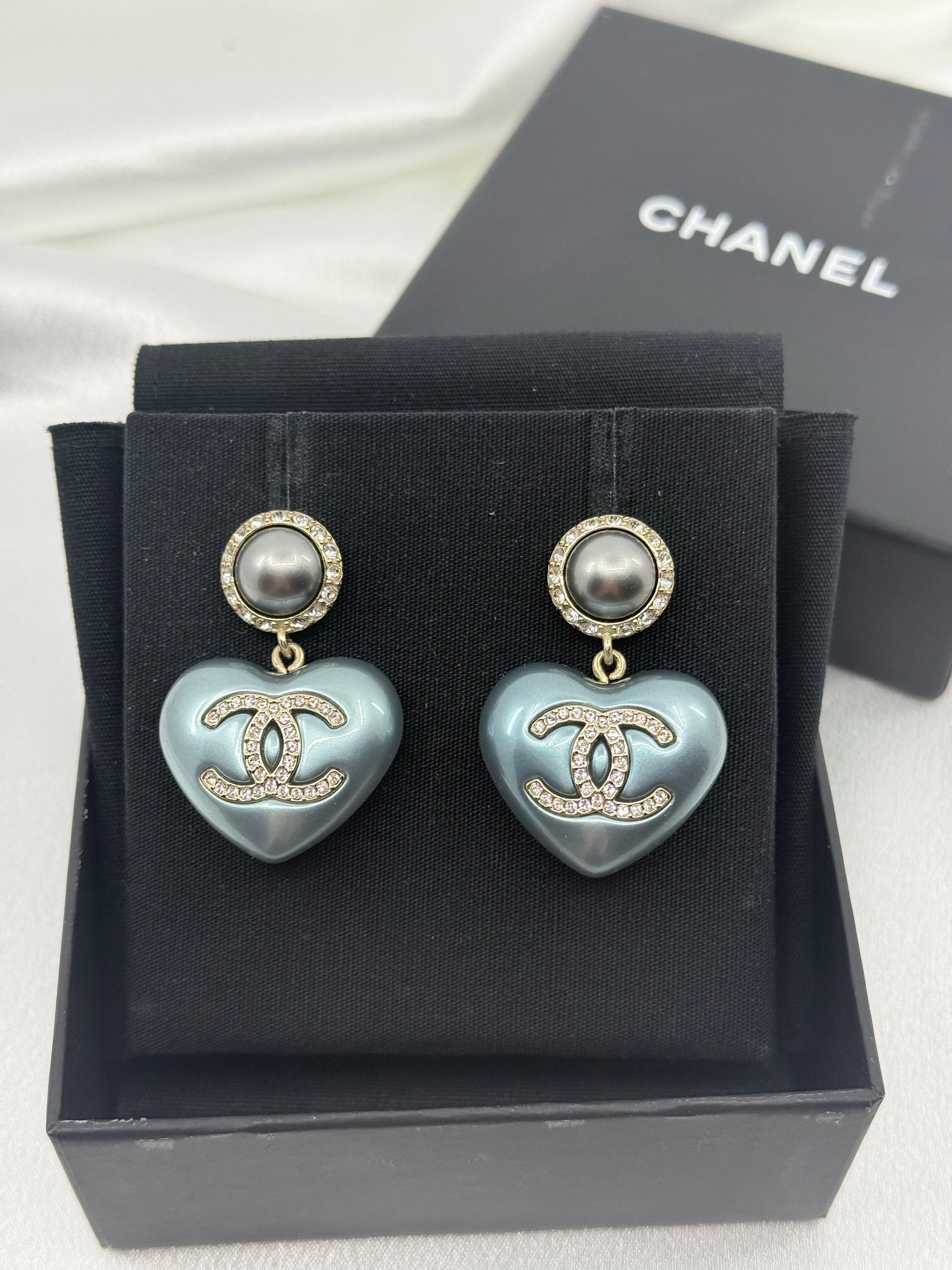 Chanel Crystal CC Heart Blue Faux Pearl Drop Earrings For Sale at 1stDibs
