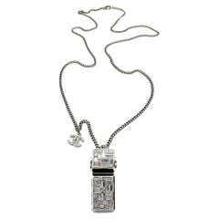 Chanel collana di cristalli con logo CC e fischietto 2015