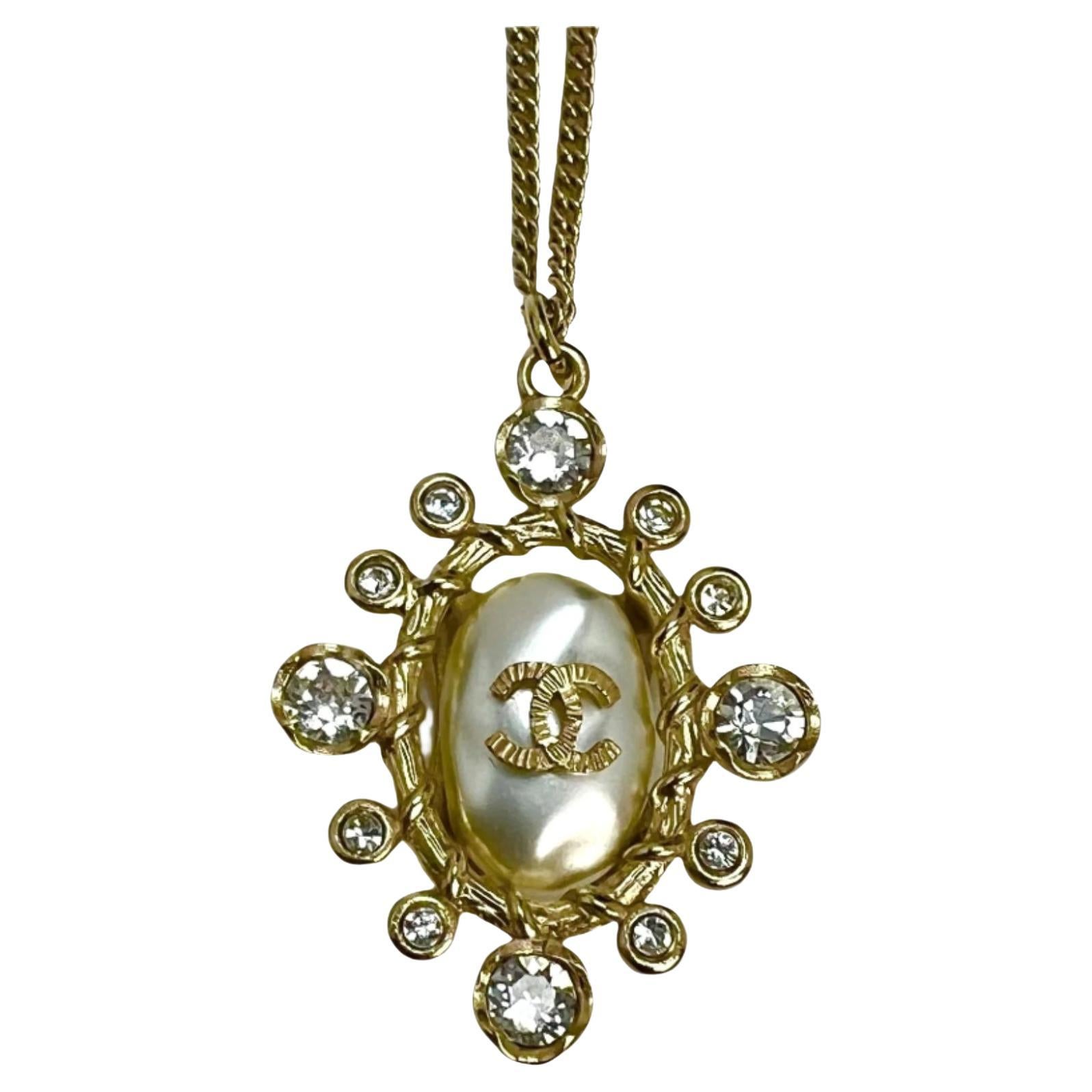 Chanel Crystal CC Necklace Gold Pearly Fashion Jewelry