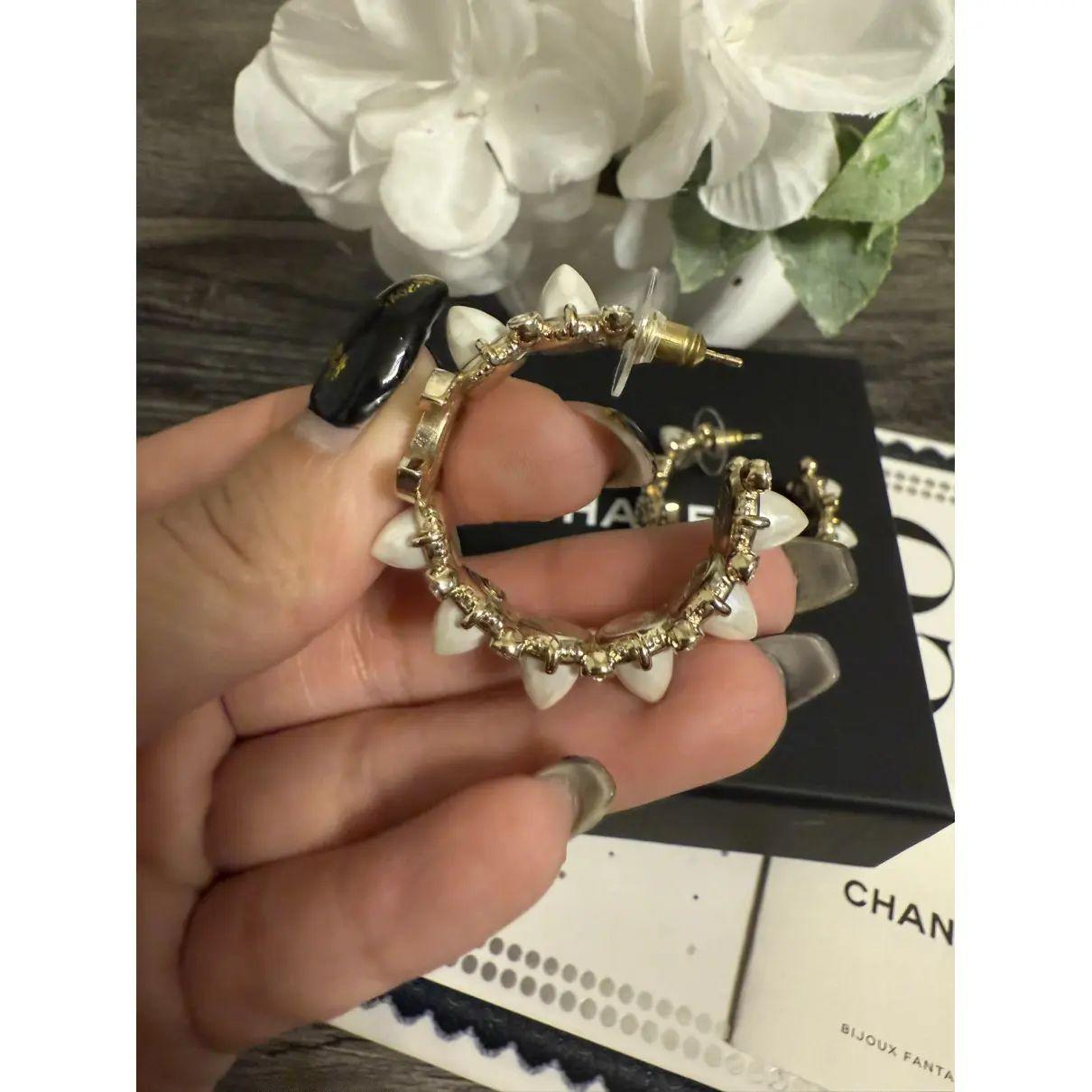 Orecchini a cerchio con perle Chanel Crystal CC in vendita 1