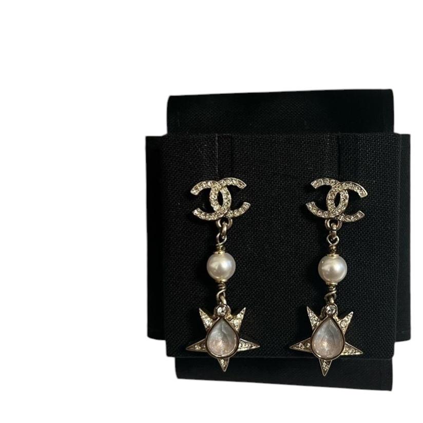 Chanel Crystal CC Star Faux‎ Pearl Dangle Earrings For Sale