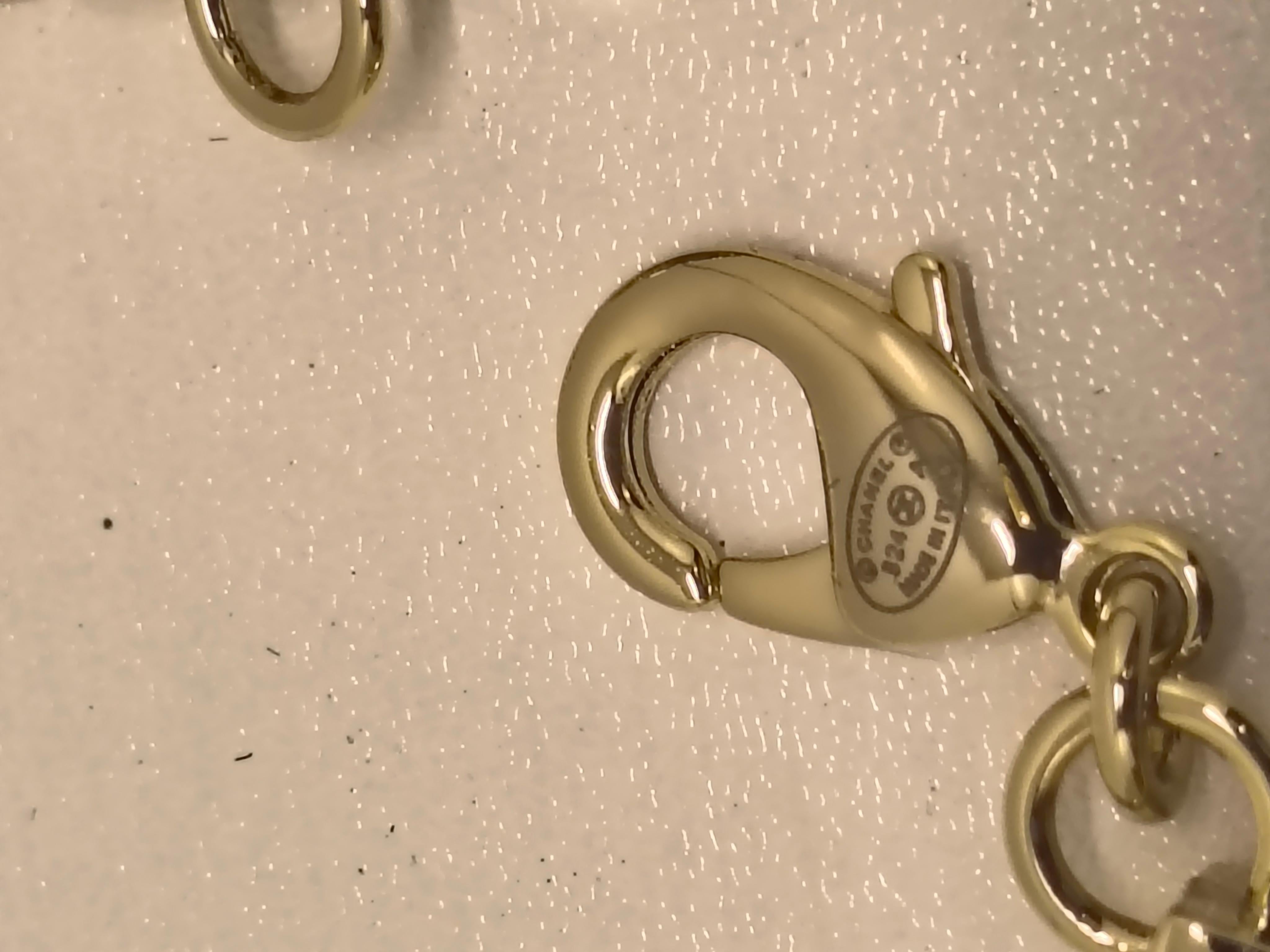 Donna Chanel Collana a girocollo in pelle impreziosita da cristalli B24 in vendita