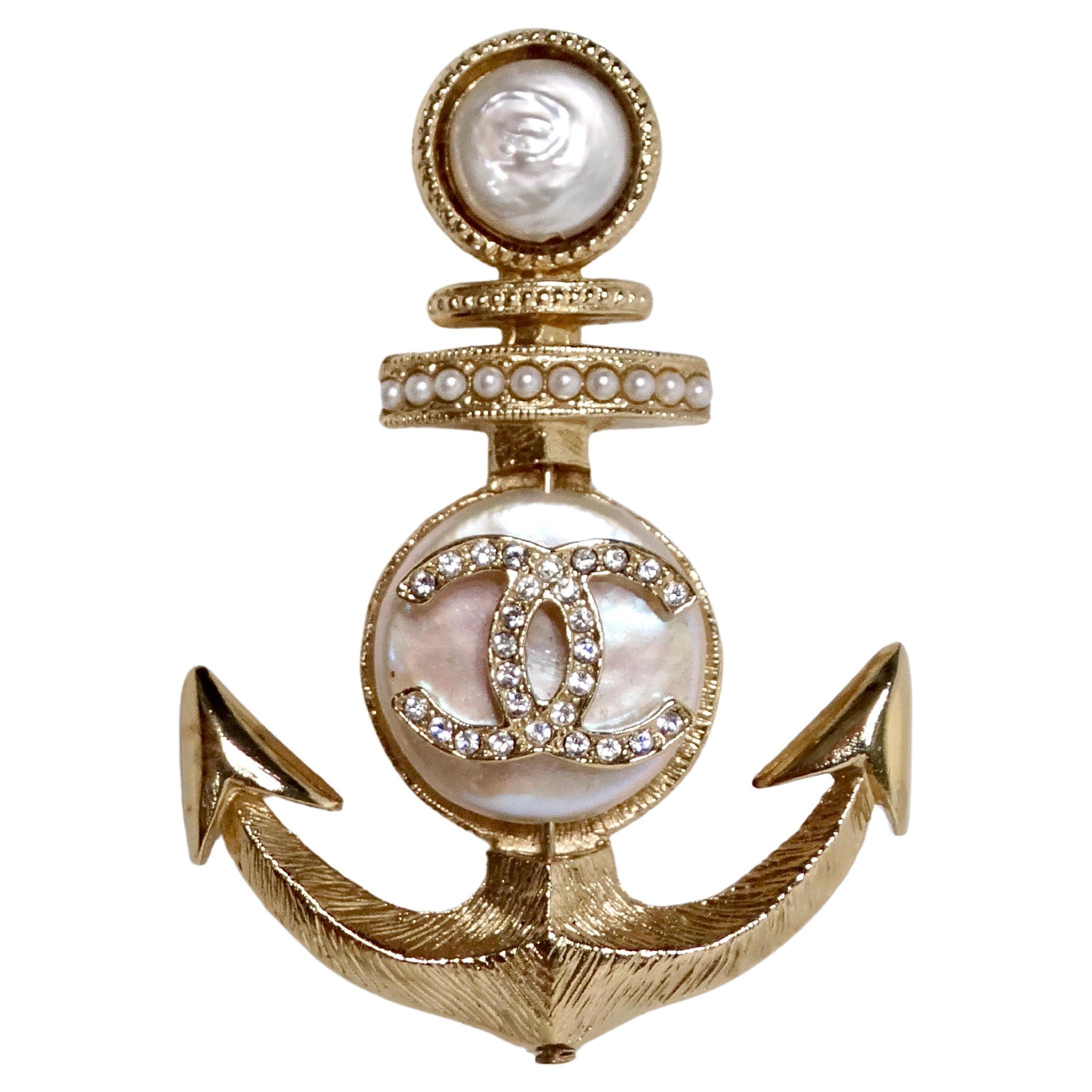 Chanel Ankerbrosche mit Kristall und Perlen in Gold 2018