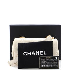 Chanel Kristall-Perlen-Klappentasche aus gestepptem Kalbsleder