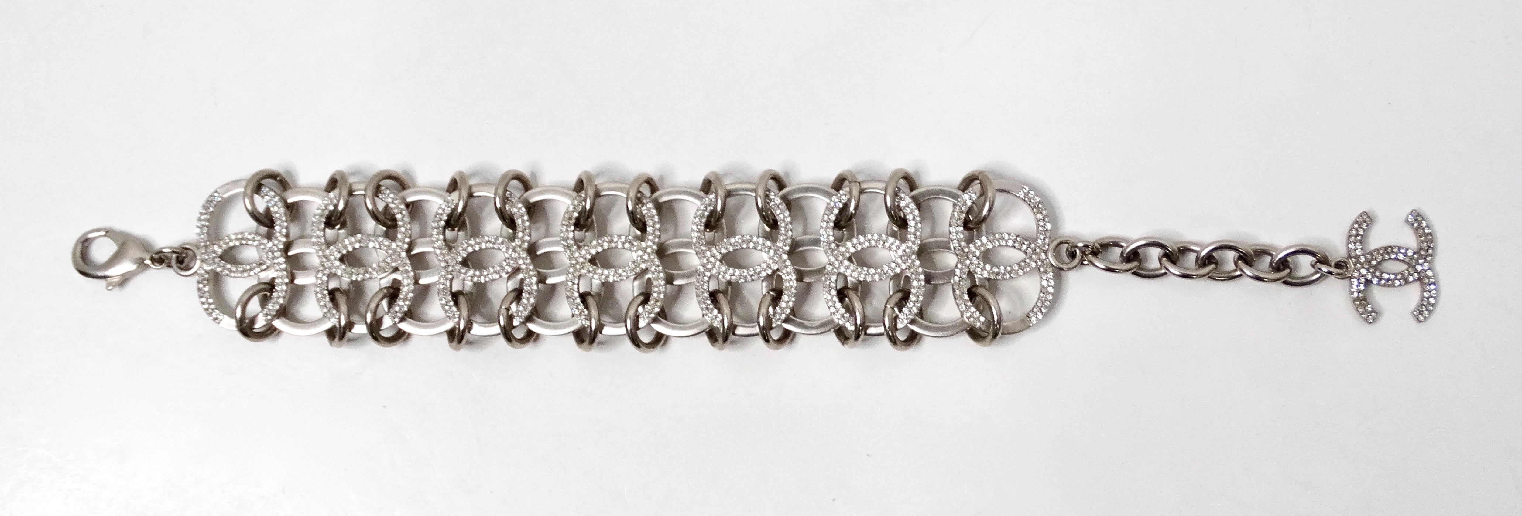 Chanel Bracciale a catena CC con cristalli in argento 2016 In condizioni buone in vendita a Scottsdale, AZ