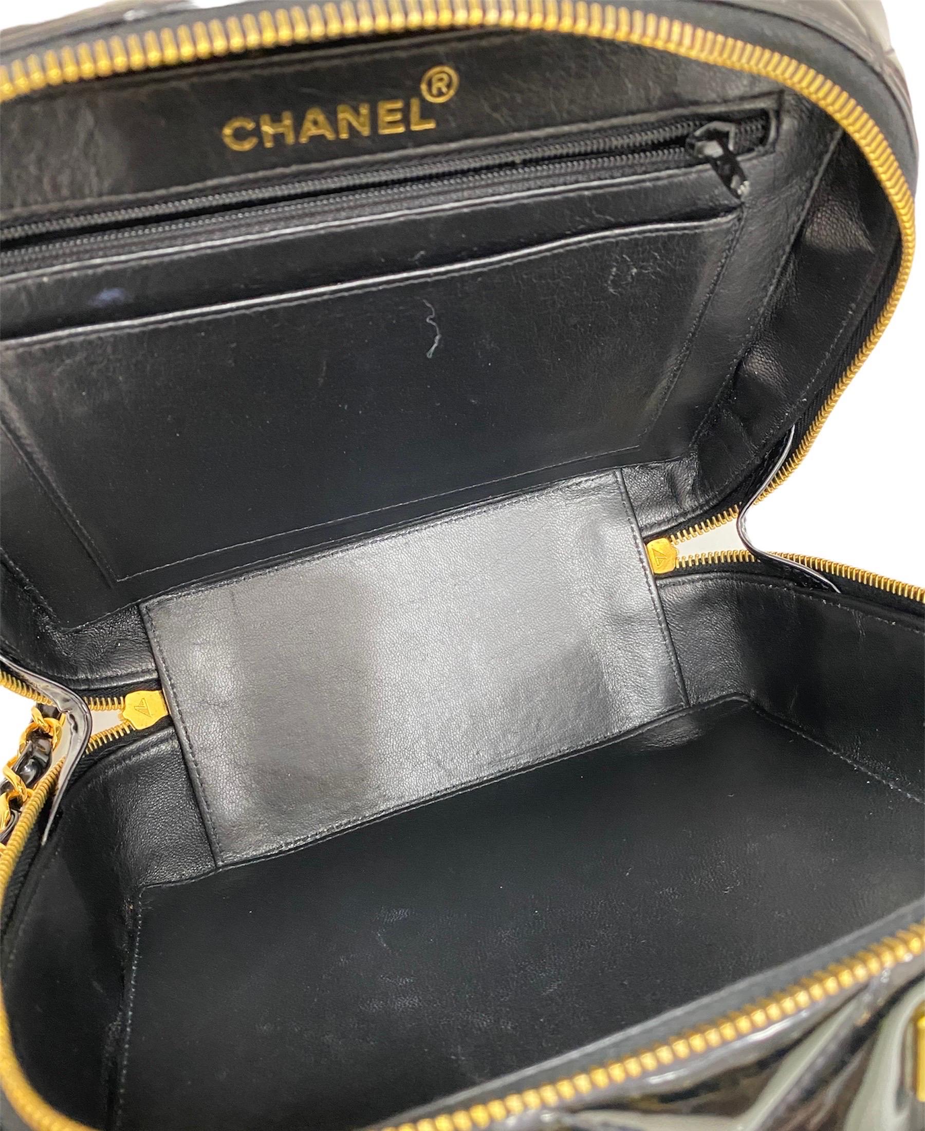 Chanel Würfel Vintage Lackleder  im Angebot 5