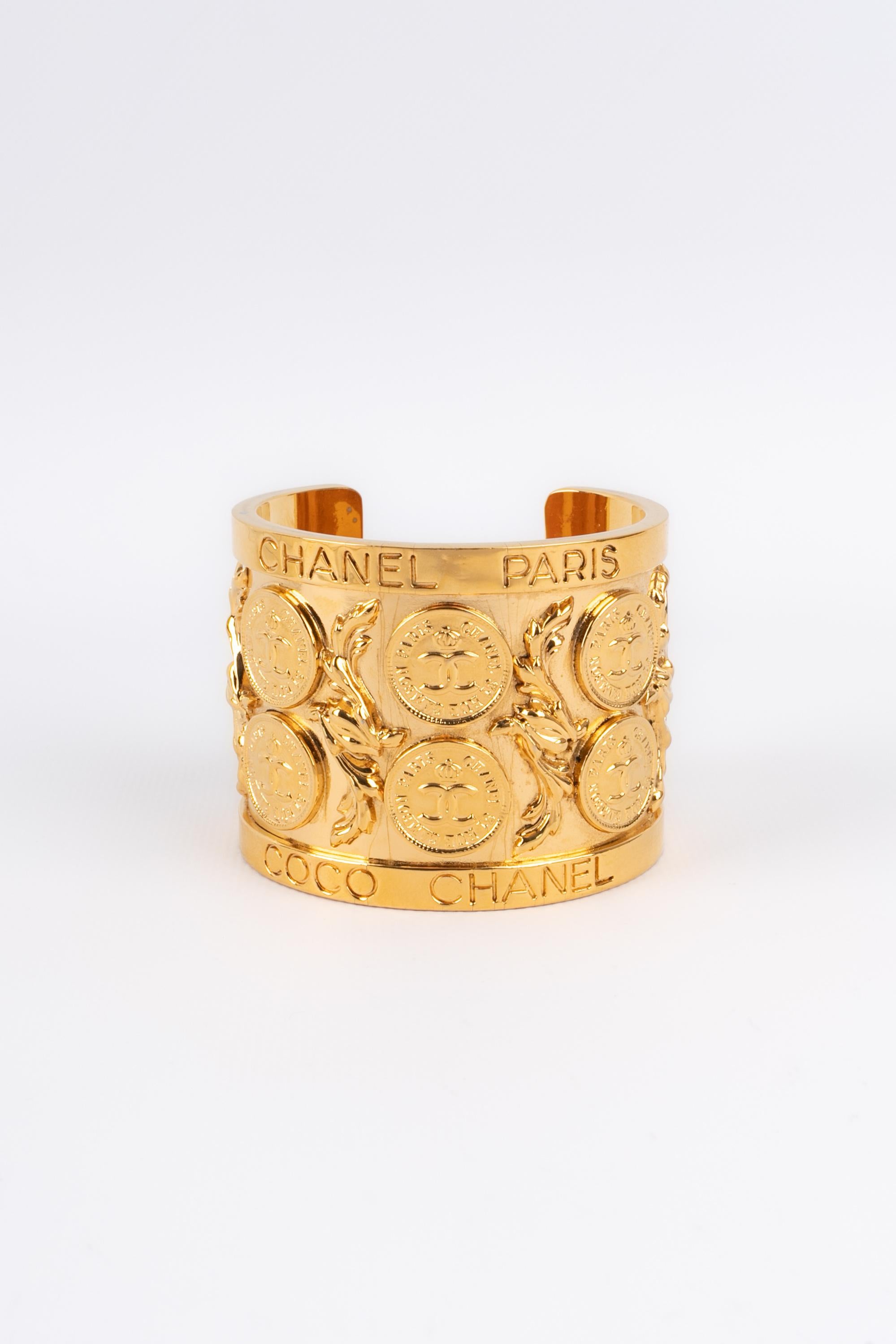 Chanel cuff bracelet 1980's In Good Condition For Sale In SAINT-OUEN-SUR-SEINE, FR