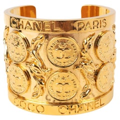 Retro Chanel cuff bracelet 1980's