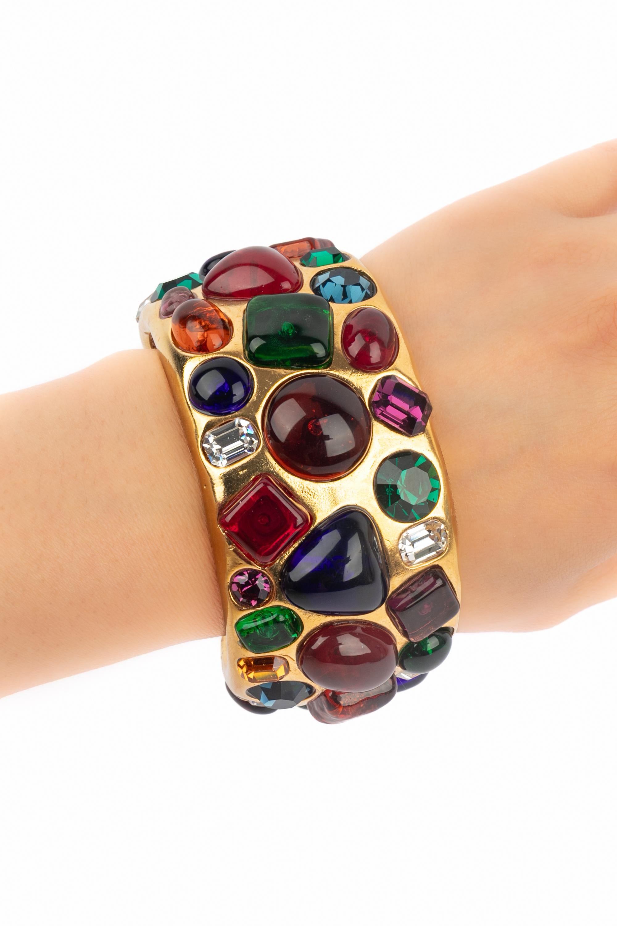 Chanel cuff bracelet 1990s en venta 6